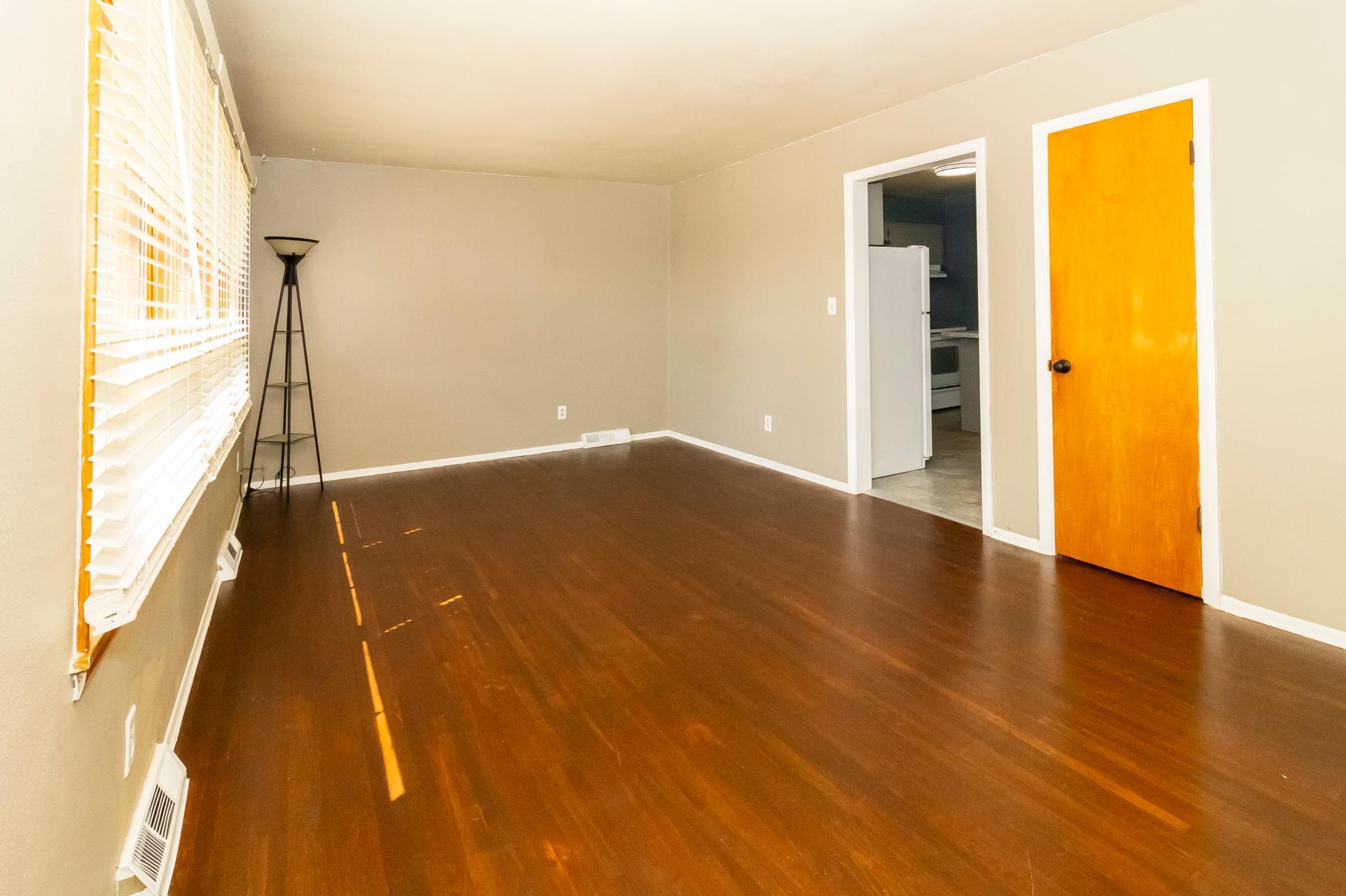 1960 single family home for sale at 1618 17th Street S in Fargo, ND — 3 bed, 2 bath (photo 20 of 88)
