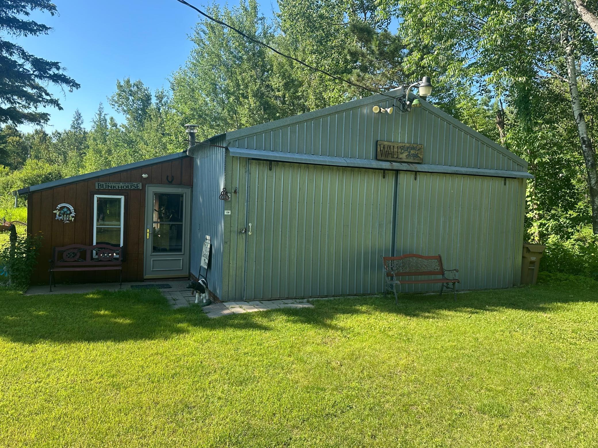 1985 single family home for sale at 38949 Nature Avenue in Aitkin, MN — 3 bed, 1 bath (photo 4 of 10)