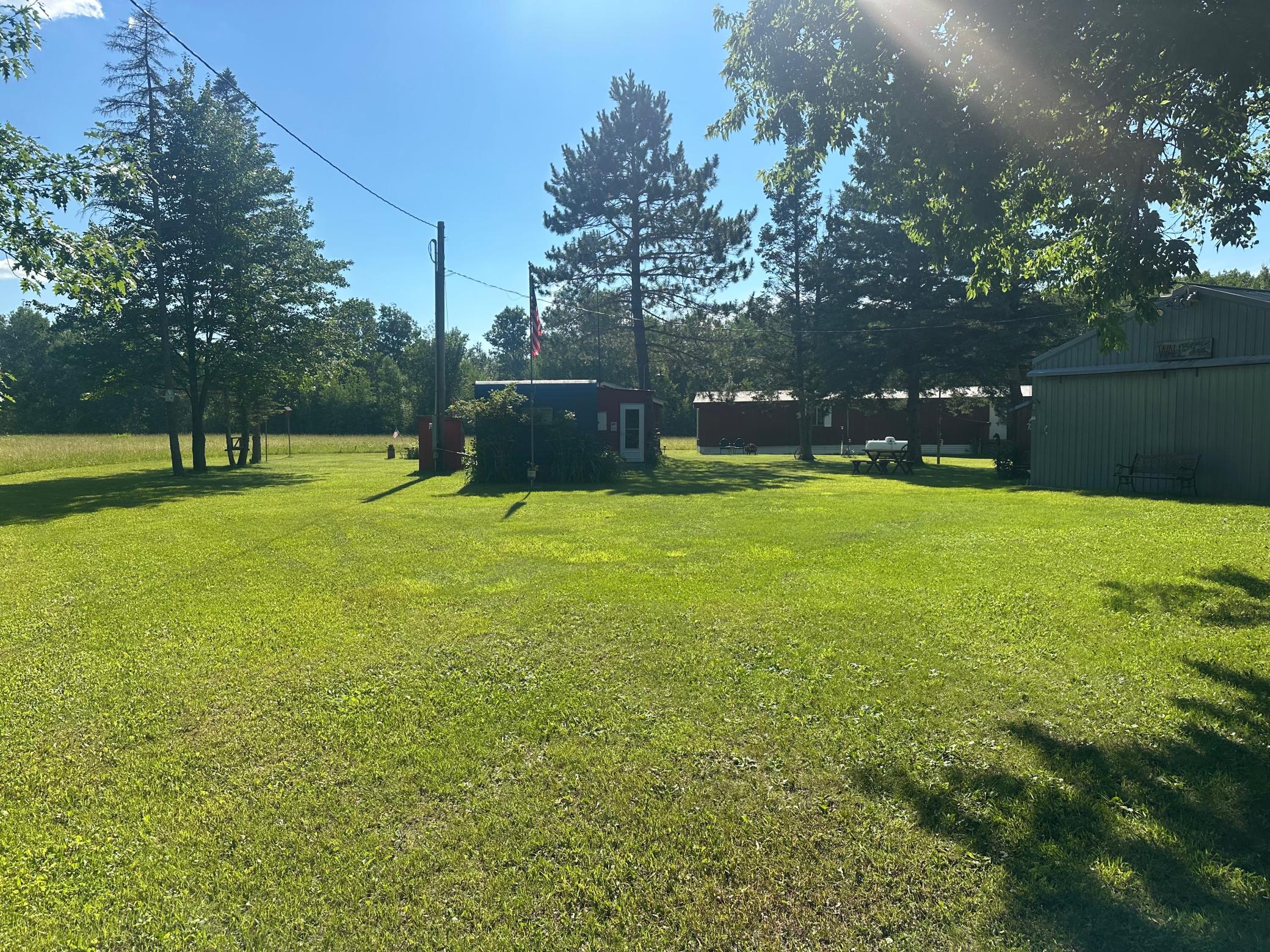 1985 single family home for sale at 38949 Nature Avenue in Aitkin, MN — 3 bed, 1 bath (photo 6 of 10)