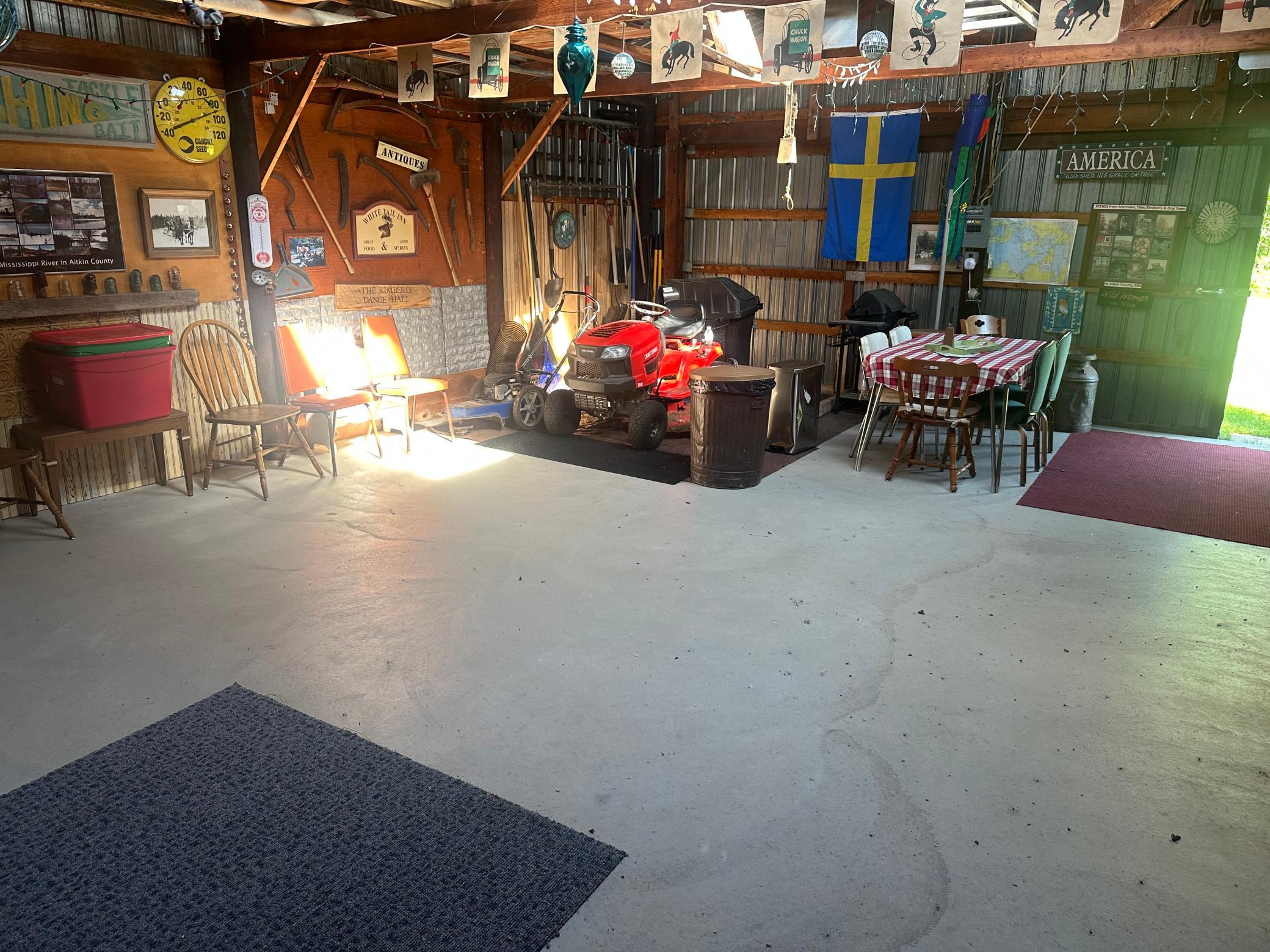 1985 single family home for sale at 38949 Nature Avenue in Aitkin, MN — 3 bed, 1 bath (photo 8 of 10)