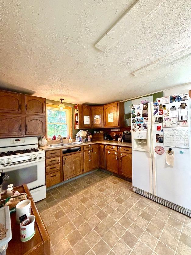 1894 single family home for sale at 109 Main Avenue S in New York Mills, MN — 2 bed, 2 bath (photo 22 of 26)