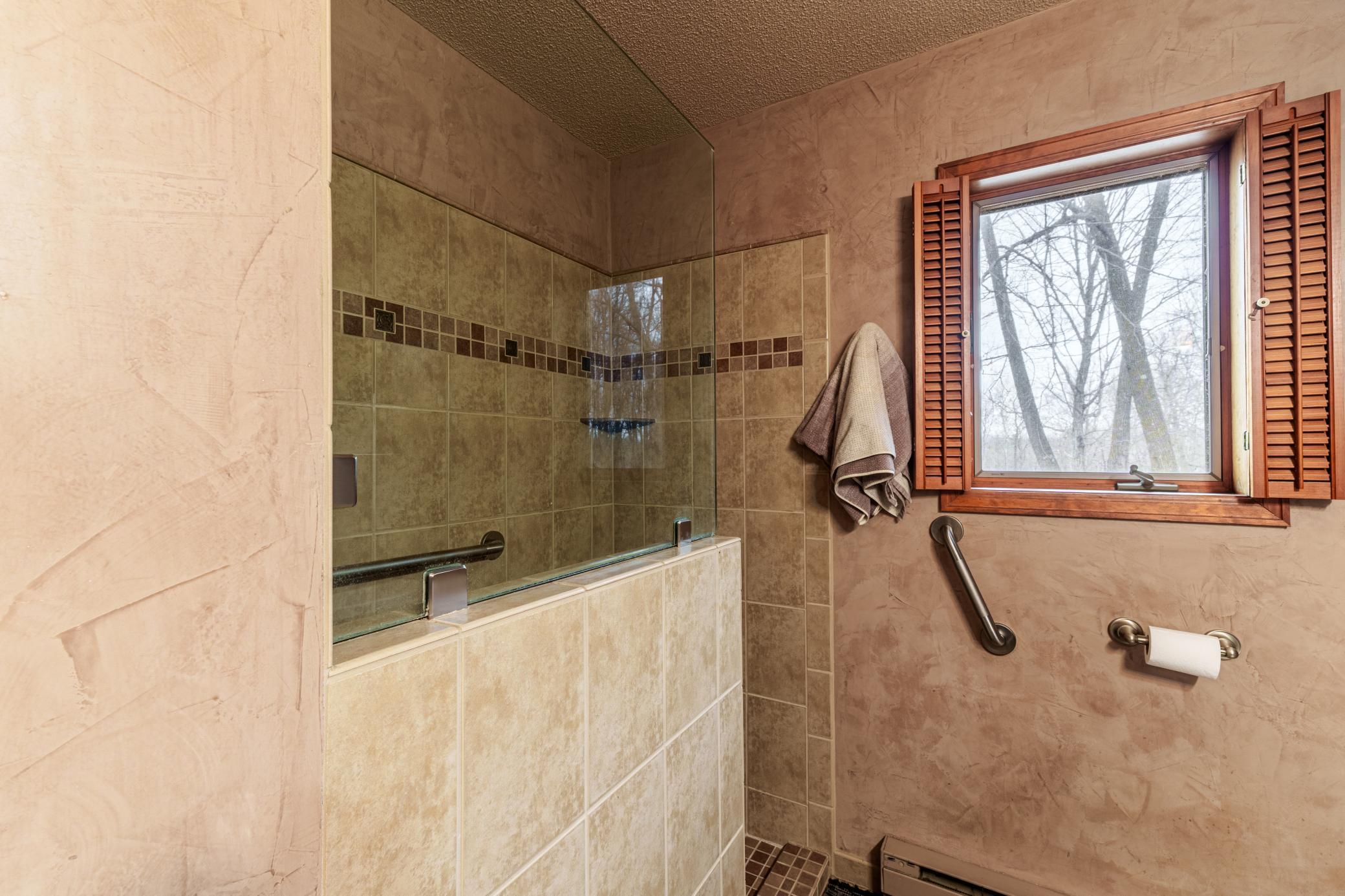 487 Shorewood Drive, Detroit Lakes MN 56501 - Photo 17 of 50