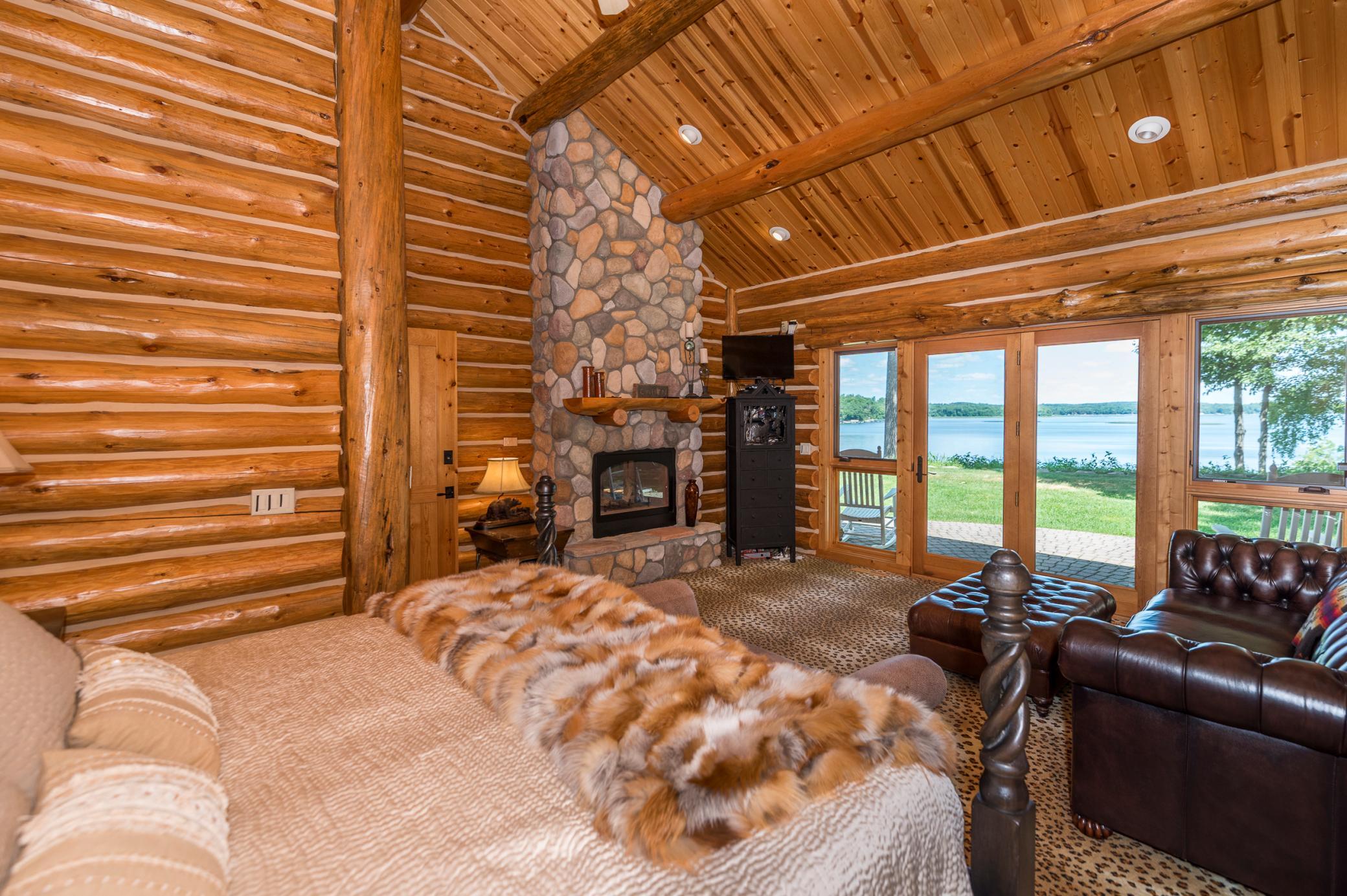 1998 single family home for sale at 2468 Maple Drive SW in Nisswa, MN — 6 bed, 9 bath (photo 17 of 61)