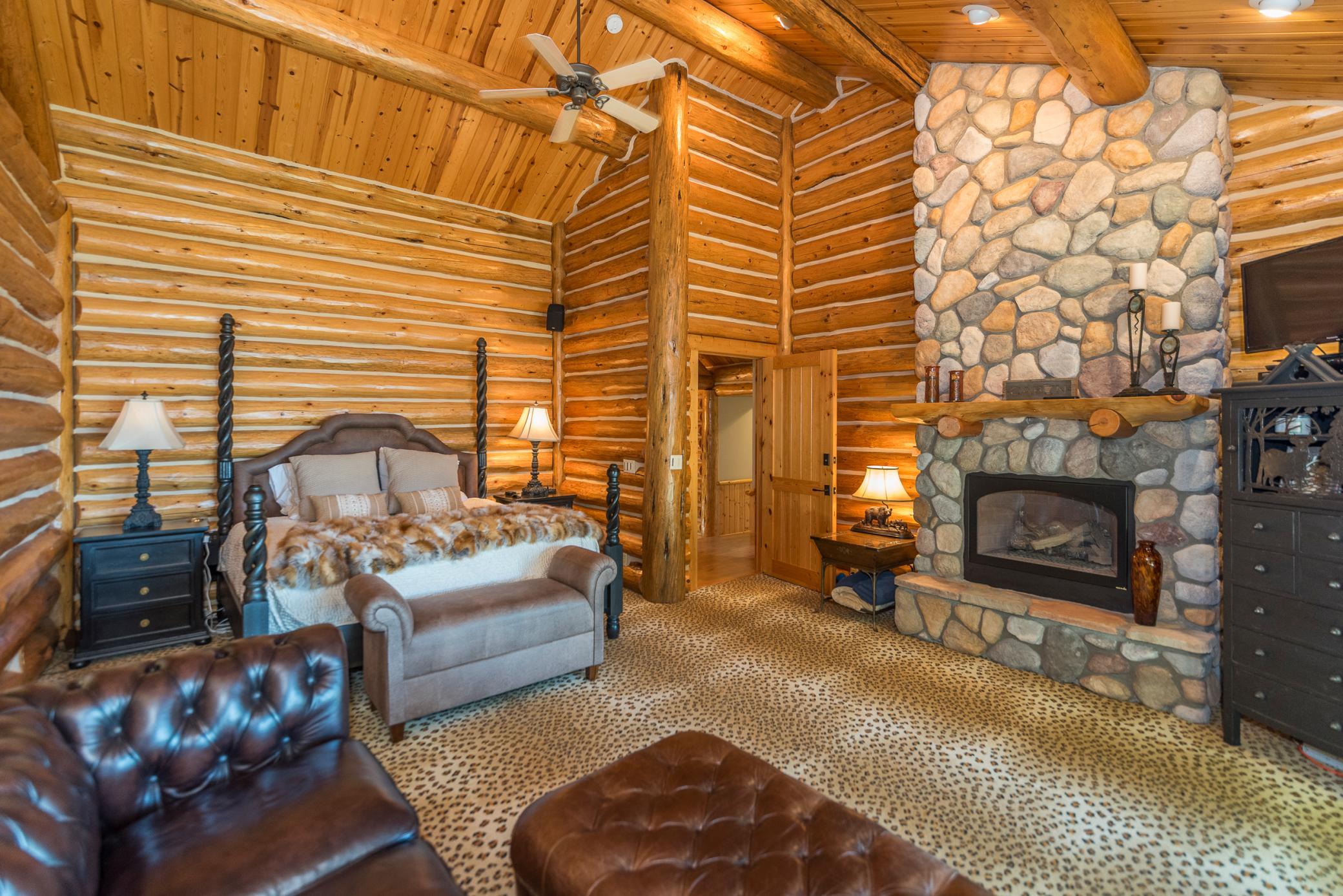 1998 single family home for sale at 2468 Maple Drive SW in Nisswa, MN — 6 bed, 9 bath (photo 18 of 61)