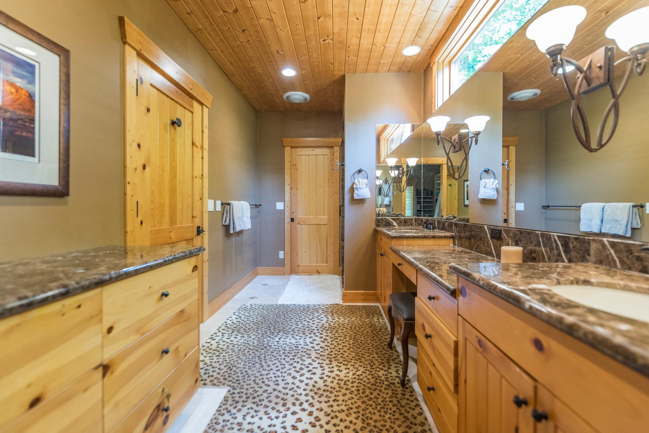1998 single family home for sale at 2468 Maple Drive SW in Nisswa, MN — 6 bed, 9 bath (photo 19 of 61)