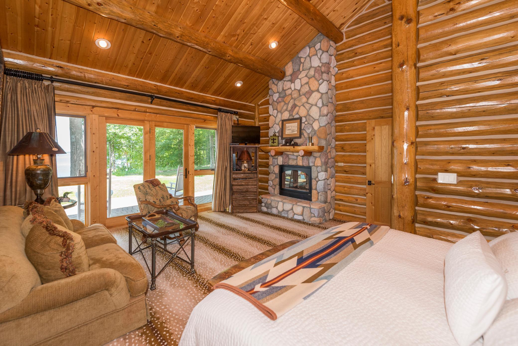 1998 single family home for sale at 2468 Maple Drive SW in Nisswa, MN — 6 bed, 9 bath (photo 21 of 61)