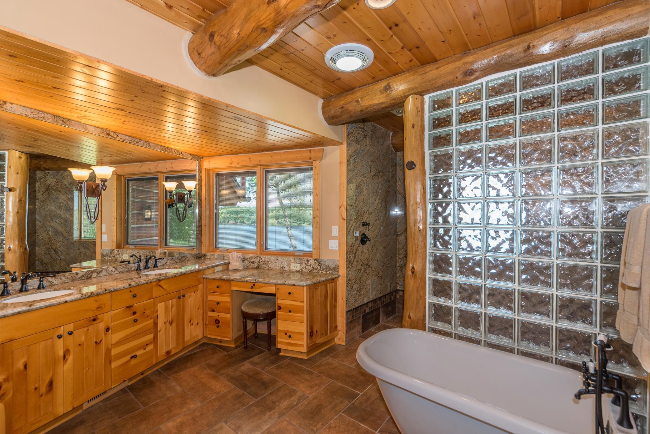 1998 single family home for sale at 2468 Maple Drive SW in Nisswa, MN — 6 bed, 9 bath (photo 23 of 61)