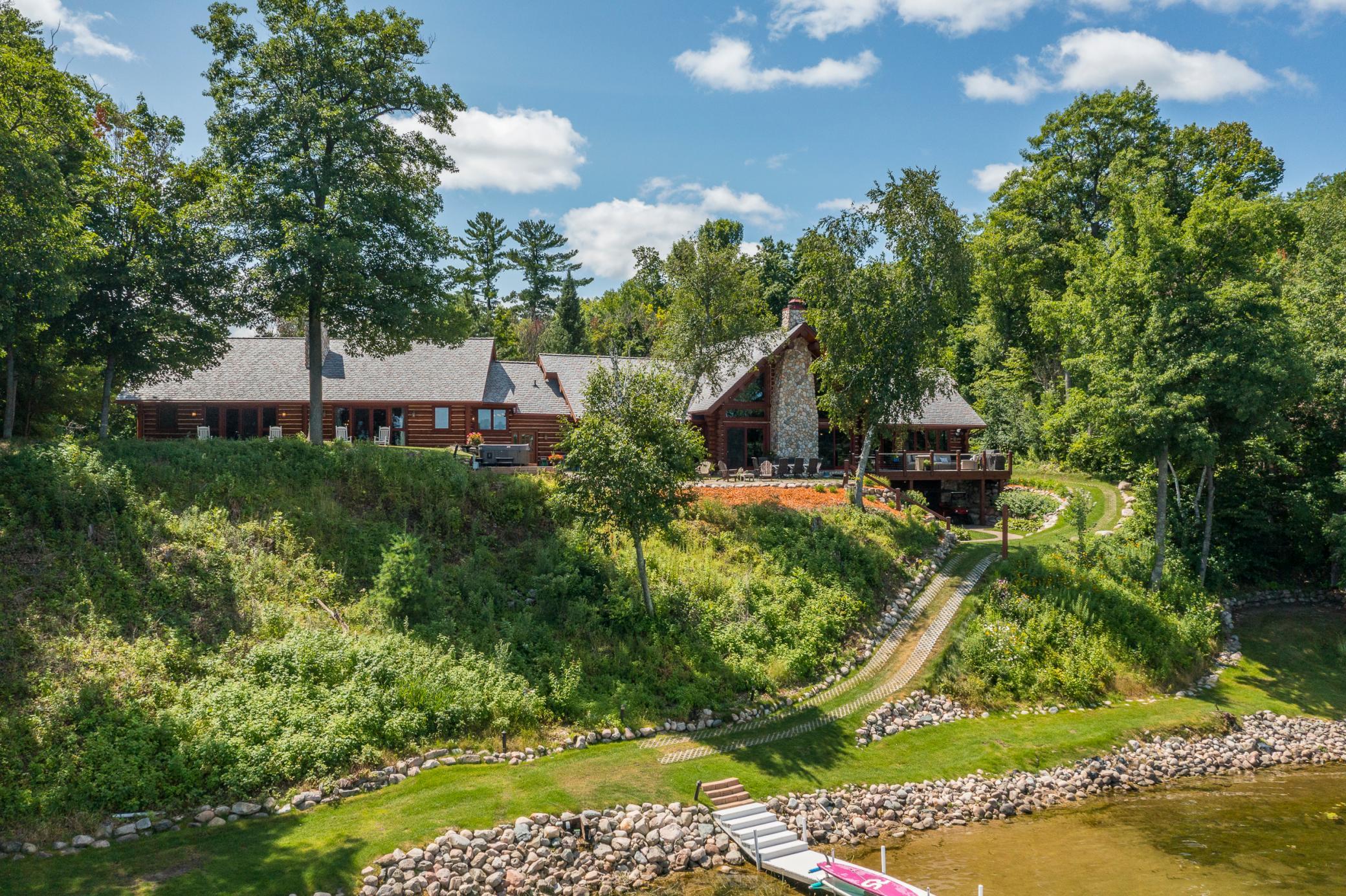 1998 single family home for sale at 2468 Maple Drive SW in Nisswa, MN — 6 bed, 9 bath (photo 4 of 61)