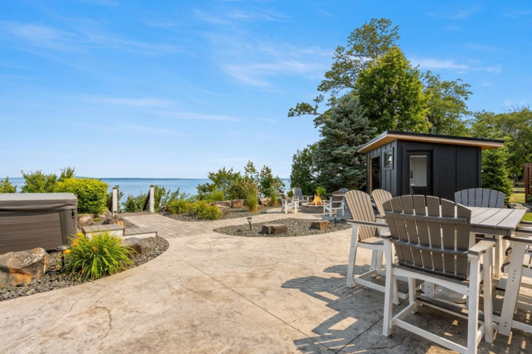 1969 single family home for sale at 22609 Hole In The Day Drive in Nisswa, MN — 5 bed, 3 bath (photo 5 of 47)