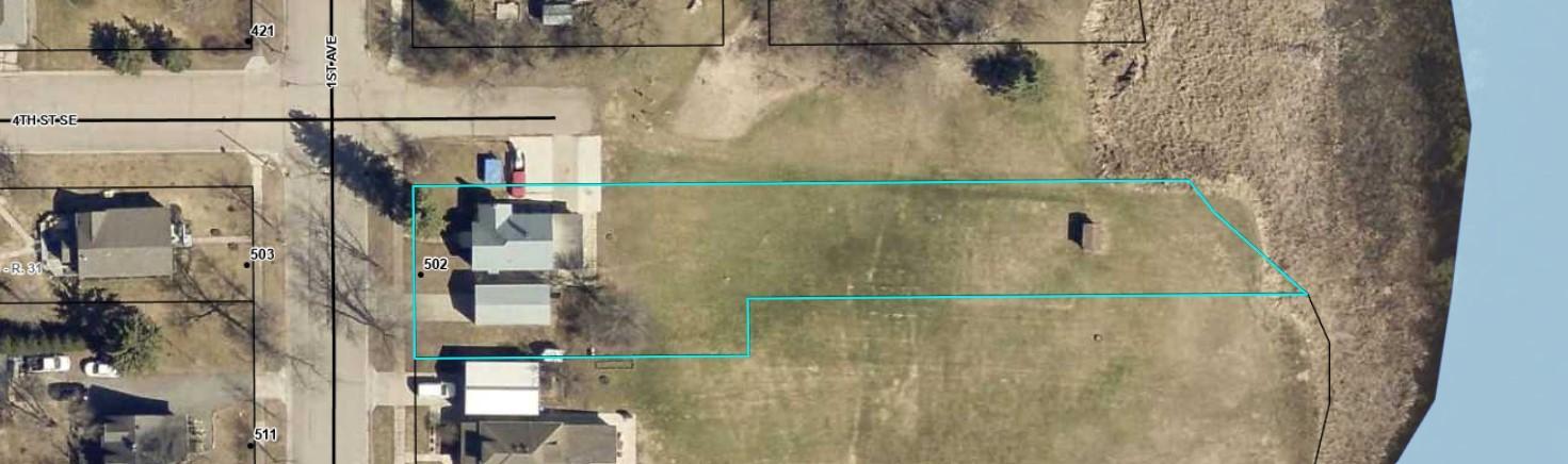 1935 single family home for sale at 502 1st Avenue SE in Baudette, MN — 5 bed, 2 bath (photo 9 of 12)