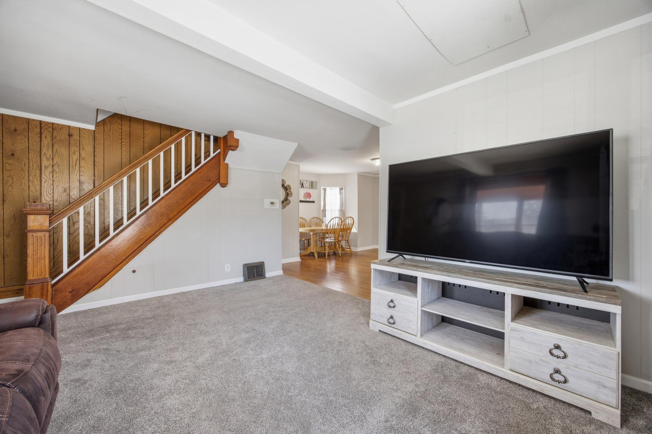 807 5th Street S, Moorhead MN 56560 - Photo 5 of 19