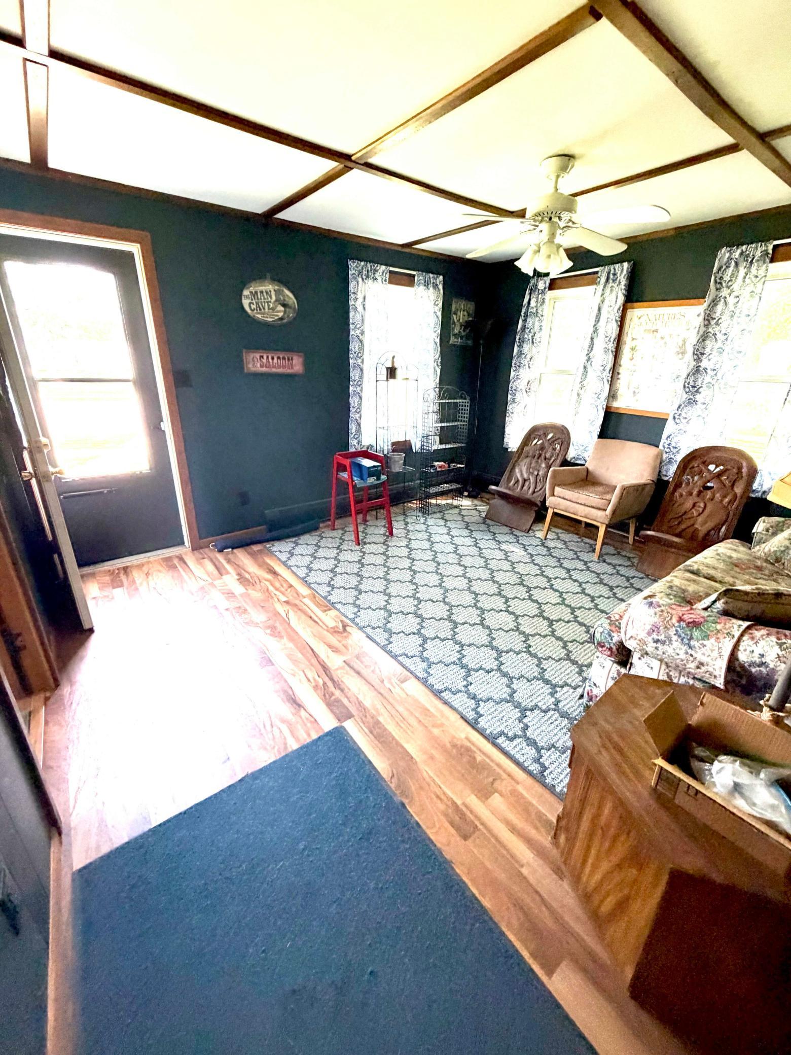 1889 single family home for sale at 318 2nd Street SE in Hallock, MN — 3 bed, 2 bath (photo 13 of 25)