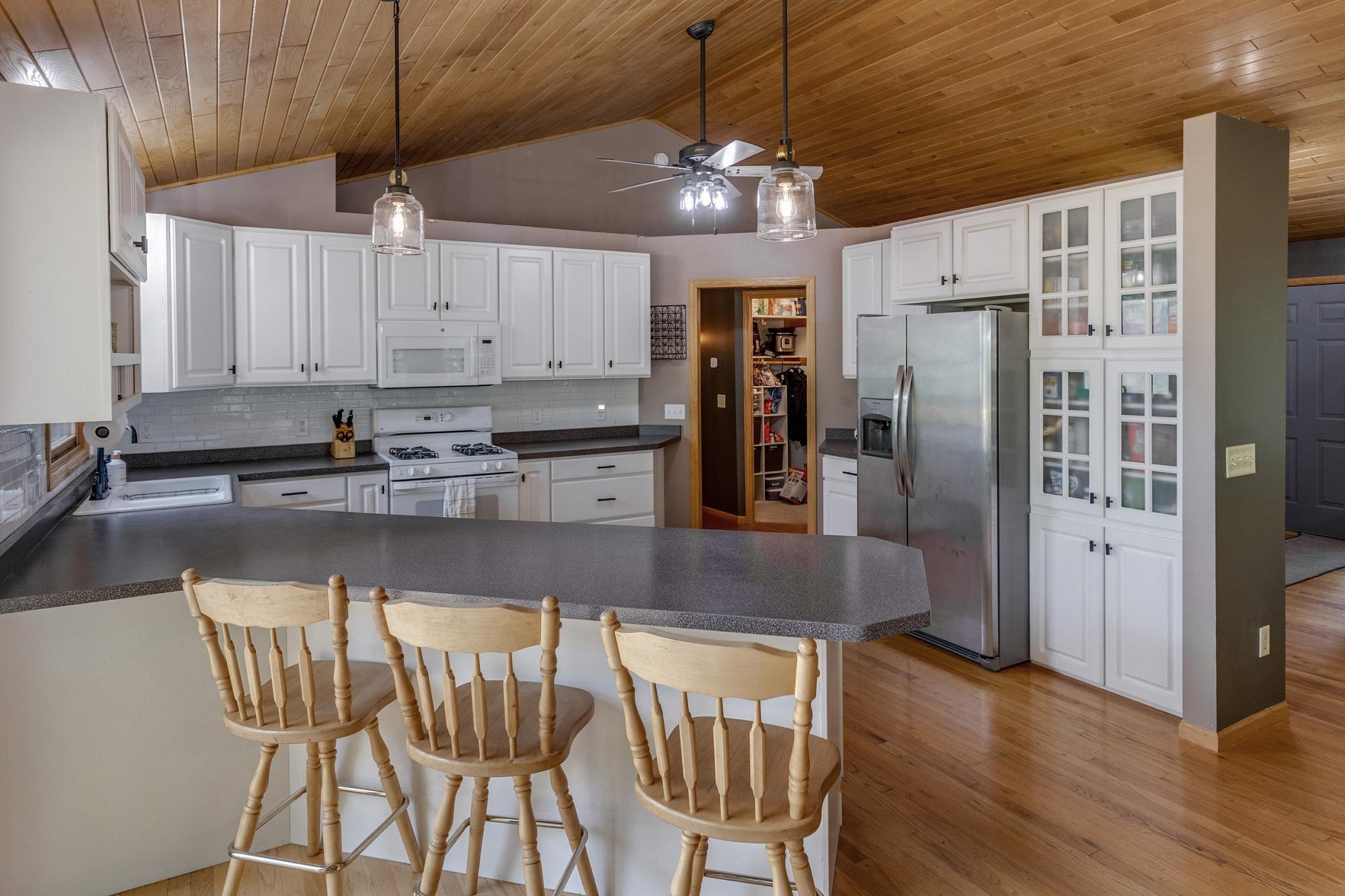 14462 Glee Lane, Crosslake MN 56442 - Photo 6 of 35