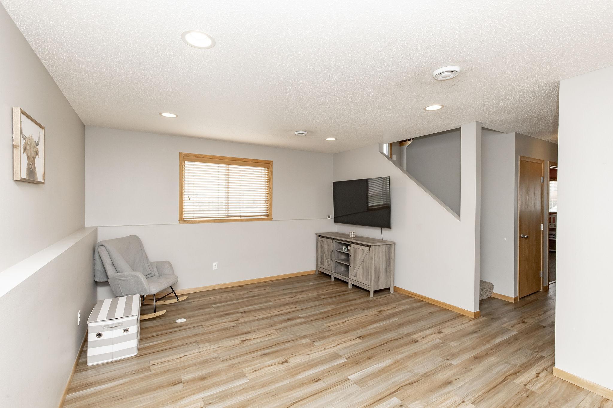 955 42nd Avenue W, West Fargo ND 58078 - Photo 22 of 48