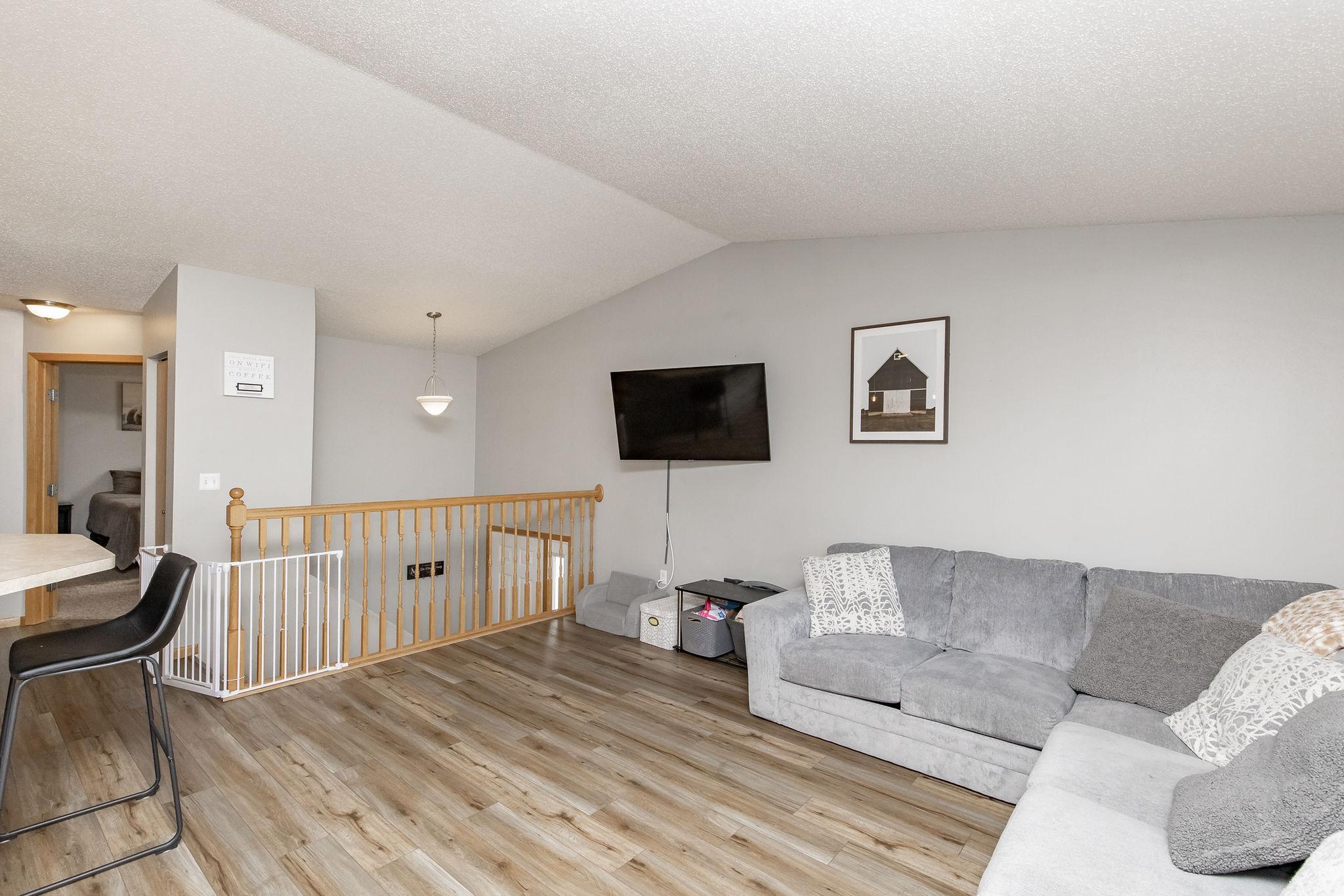 955 42nd Avenue W, West Fargo ND 58078 - Photo 5 of 48
