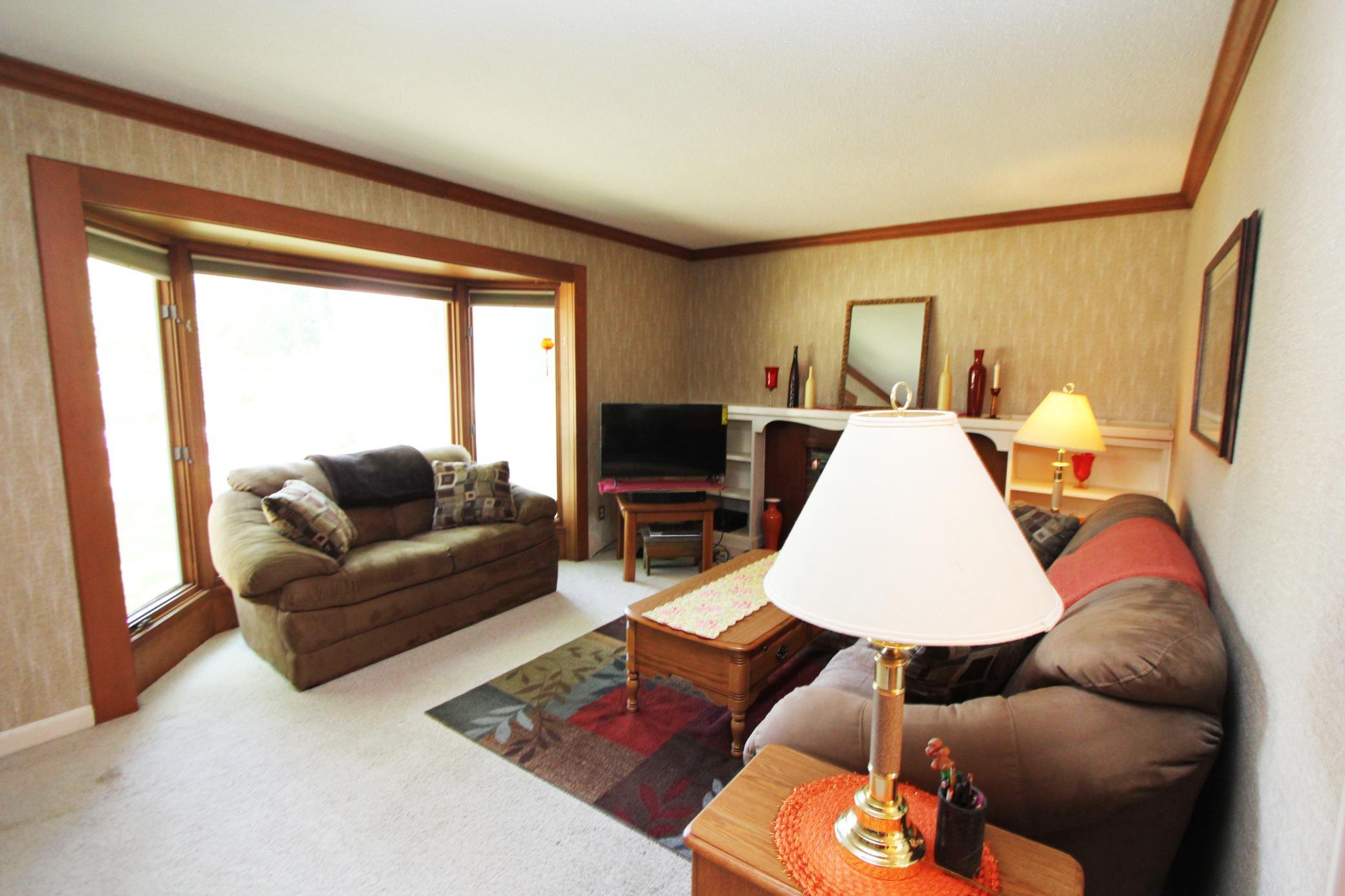 1942 single family home for sale at 312 Kendall Avenue N in Thief River Falls, MN — 4 bed, 2 bath (photo 16 of 48)