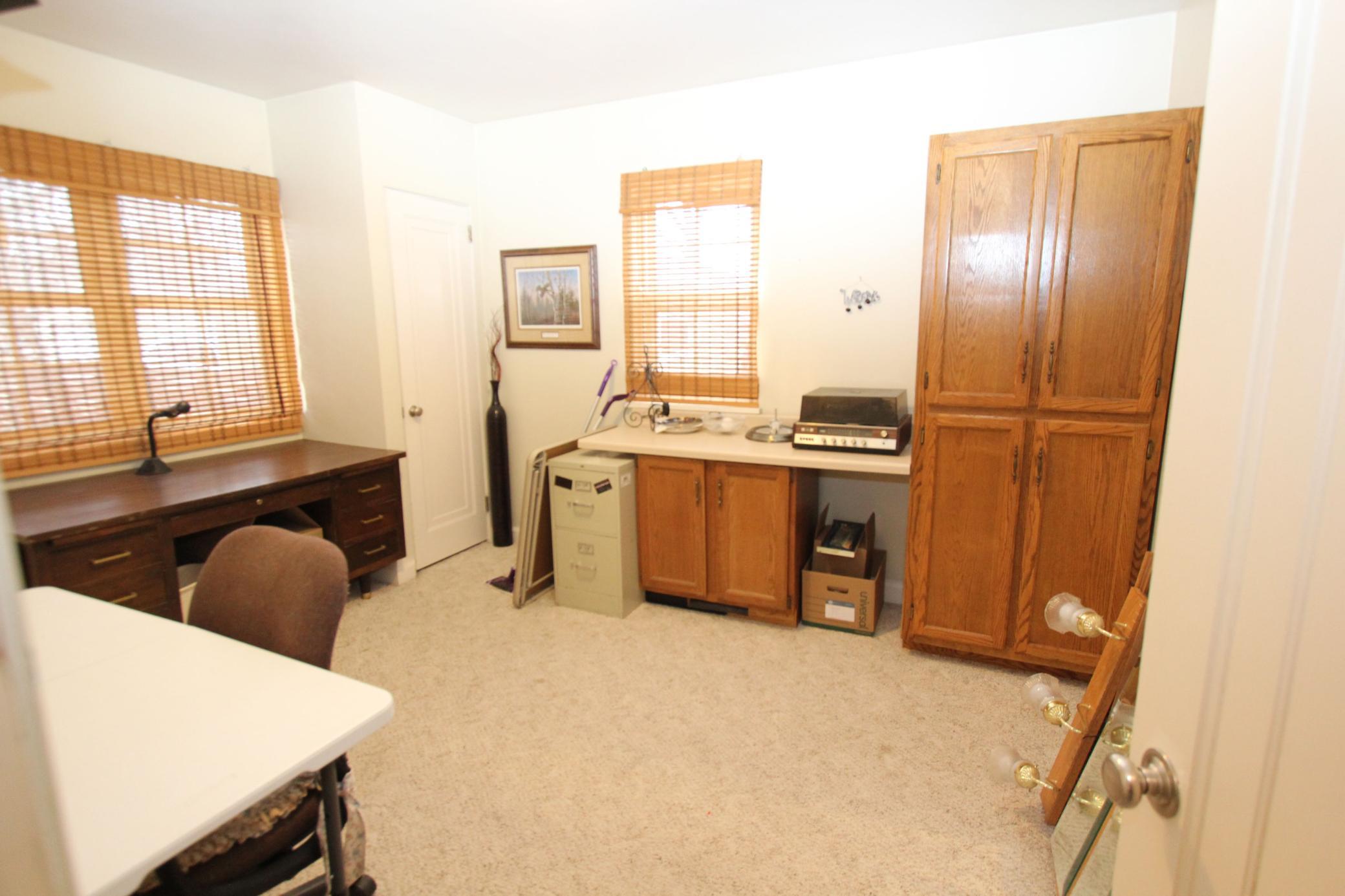 1942 single family home for sale at 312 Kendall Avenue N in Thief River Falls, MN — 4 bed, 2 bath (photo 20 of 48)