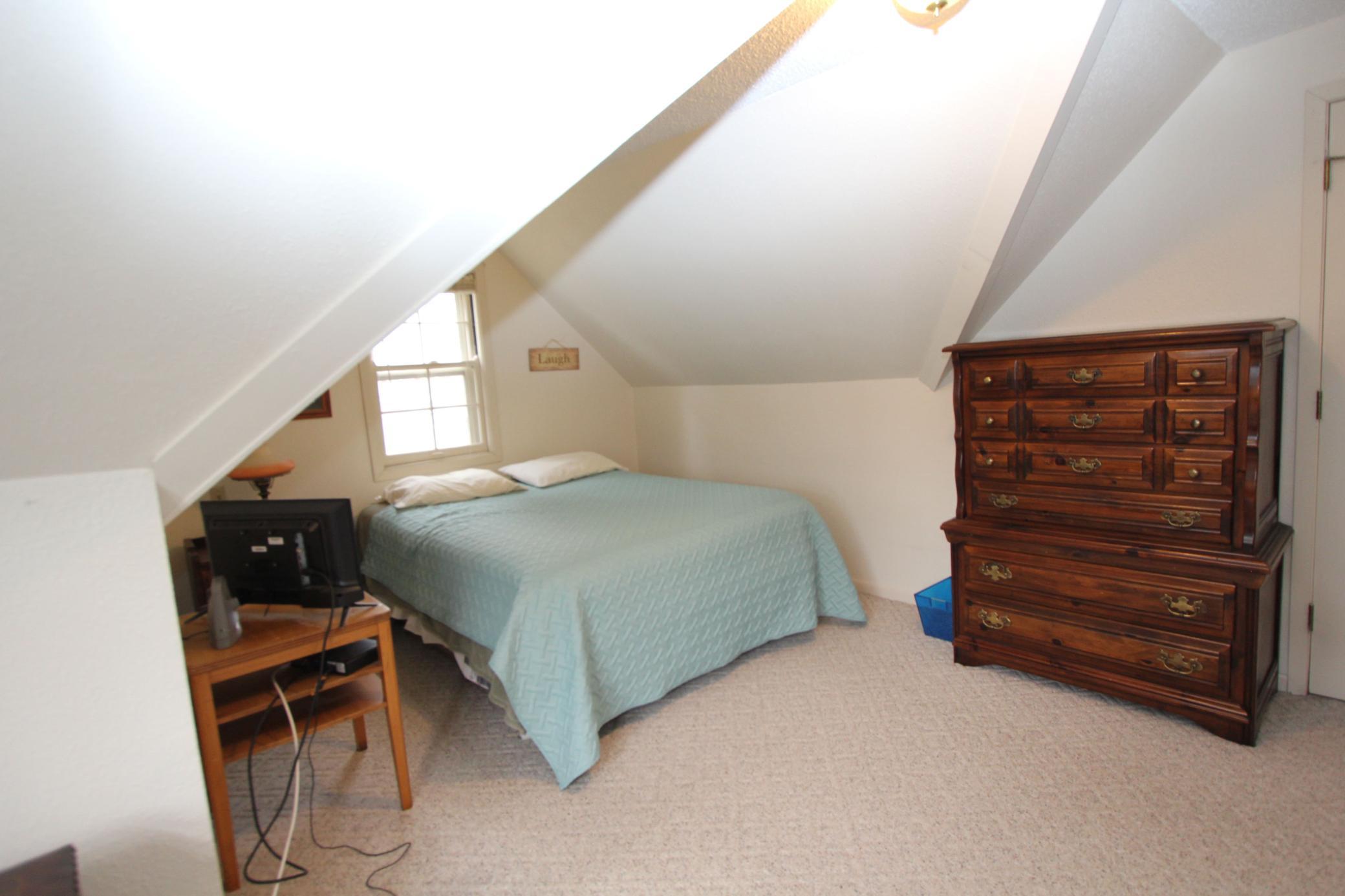 1942 single family home for sale at 312 Kendall Avenue N in Thief River Falls, MN — 4 bed, 2 bath (photo 24 of 48)