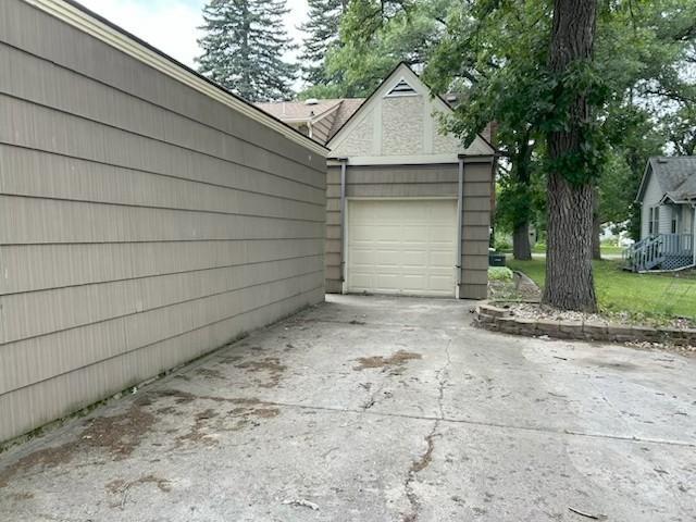 1942 single family home for sale at 312 Kendall Avenue N in Thief River Falls, MN — 4 bed, 2 bath (photo 43 of 48)