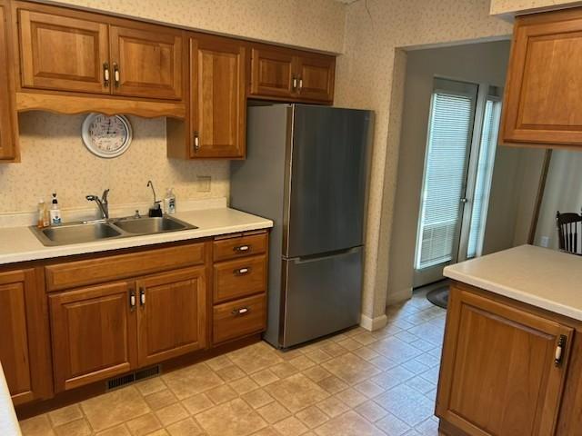 1942 single family home for sale at 312 Kendall Avenue N in Thief River Falls, MN — 4 bed, 2 bath (photo 10 of 48)