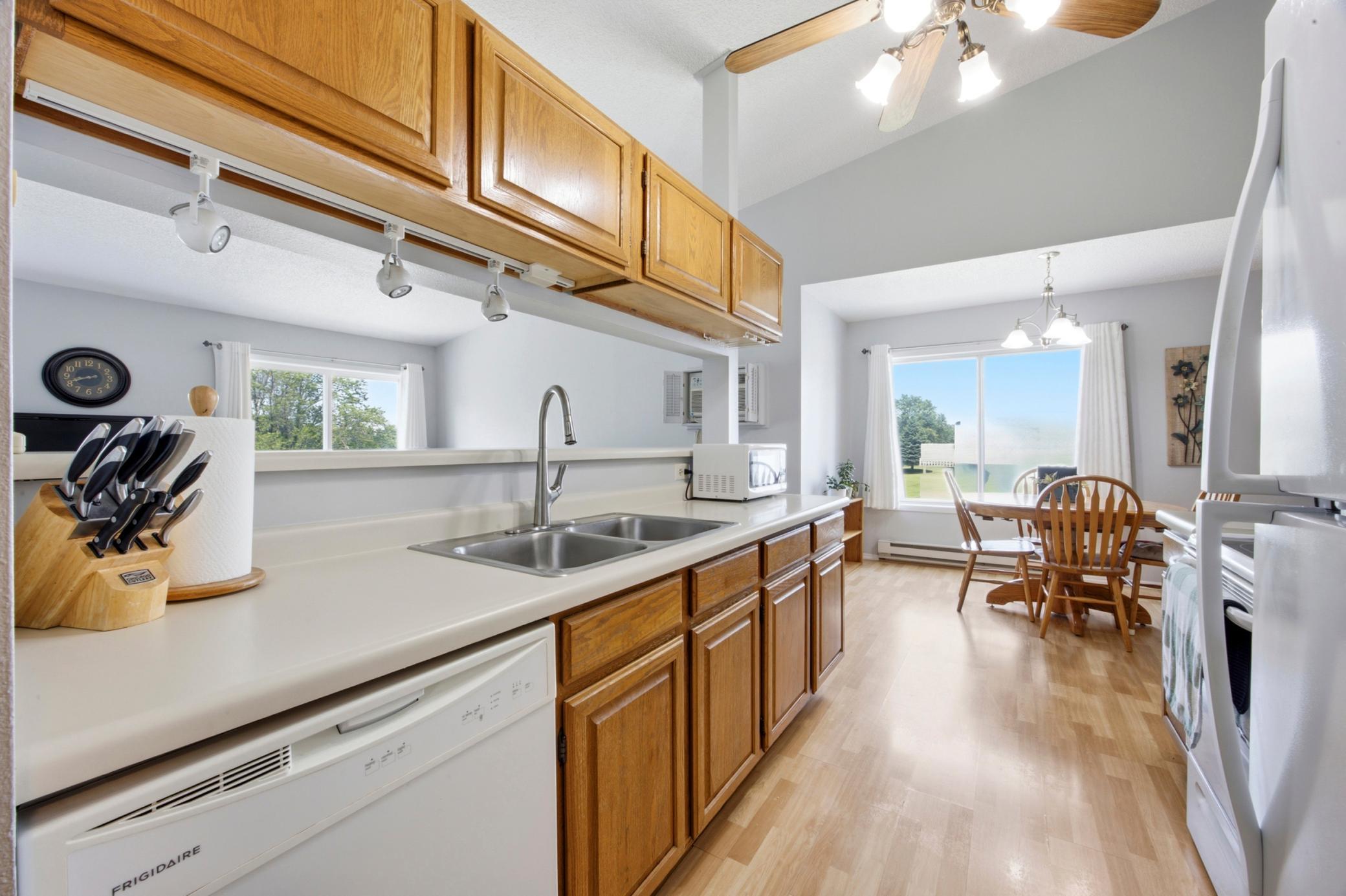 2923 32nd Street S, Moorhead MN 56560 - Photo 5 of 27
