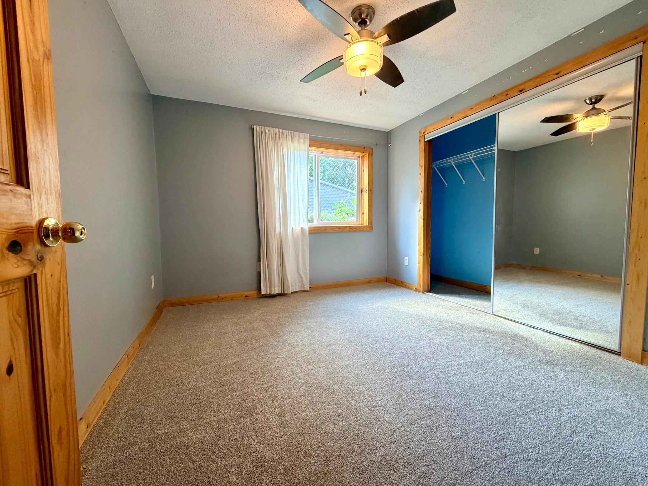 2003 single family home for sale at 2110 Darling Avenue E in Alexandria, MN — 4 bed, 2 bath (photo 19 of 36)