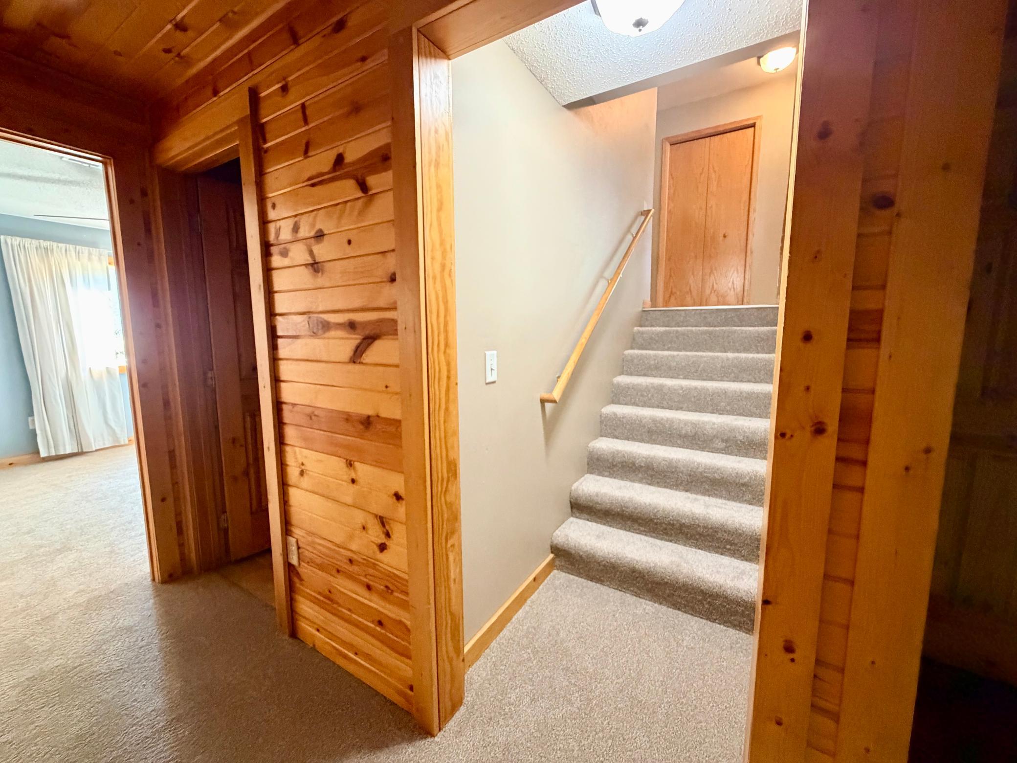 2003 single family home for sale at 2110 Darling Avenue E in Alexandria, MN — 4 bed, 2 bath (photo 21 of 36)