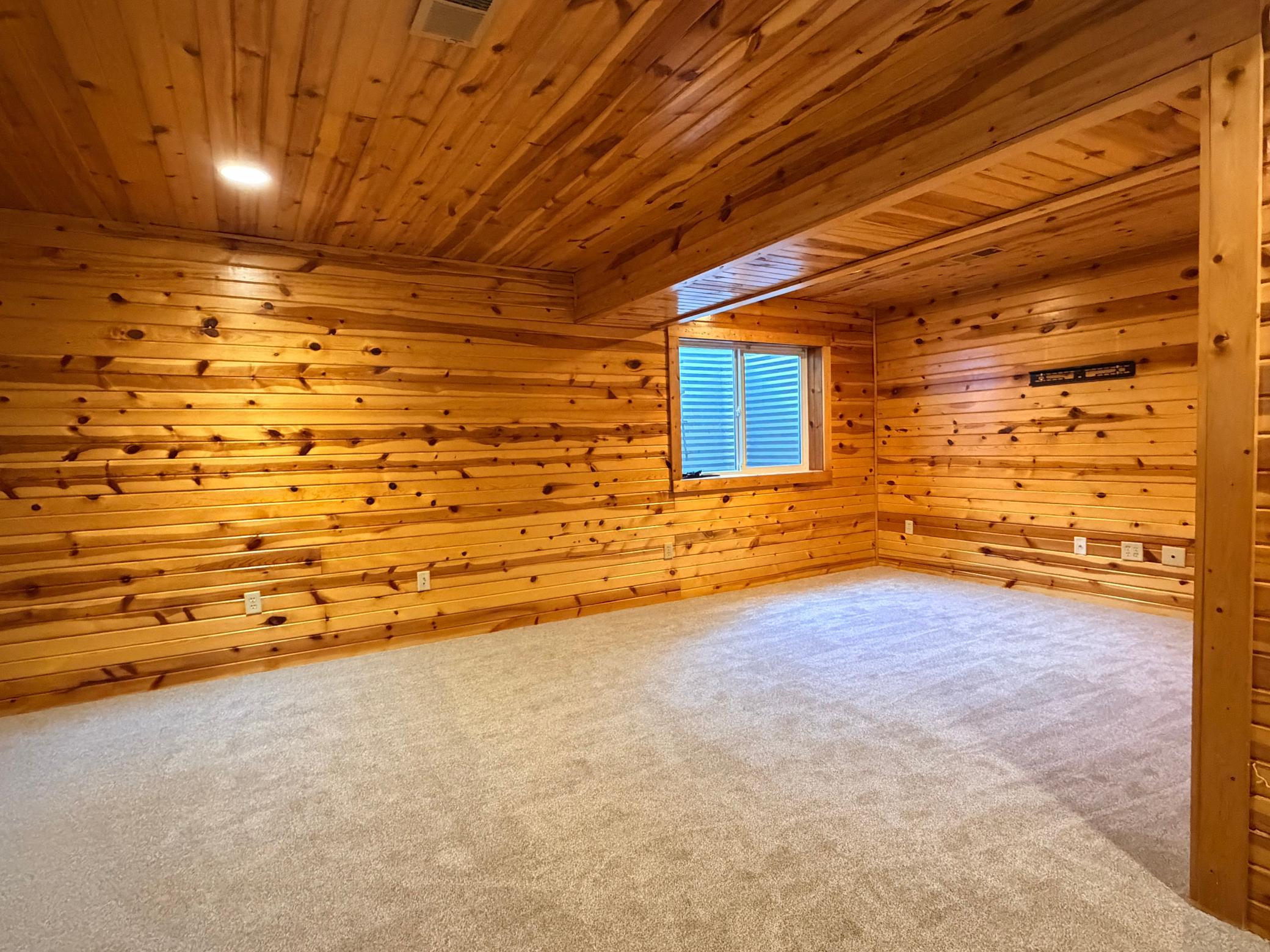 2003 single family home for sale at 2110 Darling Avenue E in Alexandria, MN — 4 bed, 2 bath (photo 23 of 36)