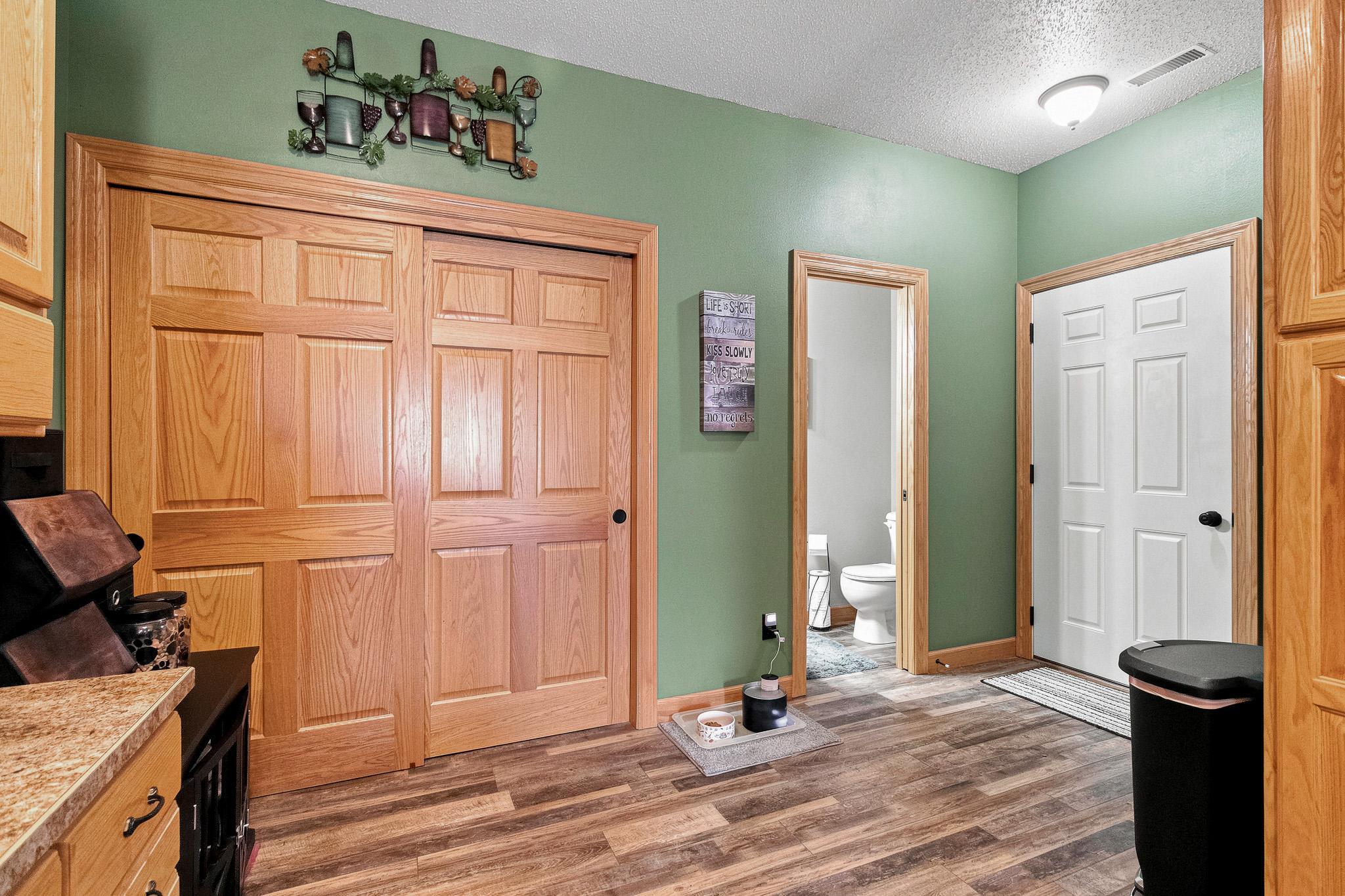 508 19th Avenue W, West Fargo ND 58078 - Photo 12 of 24