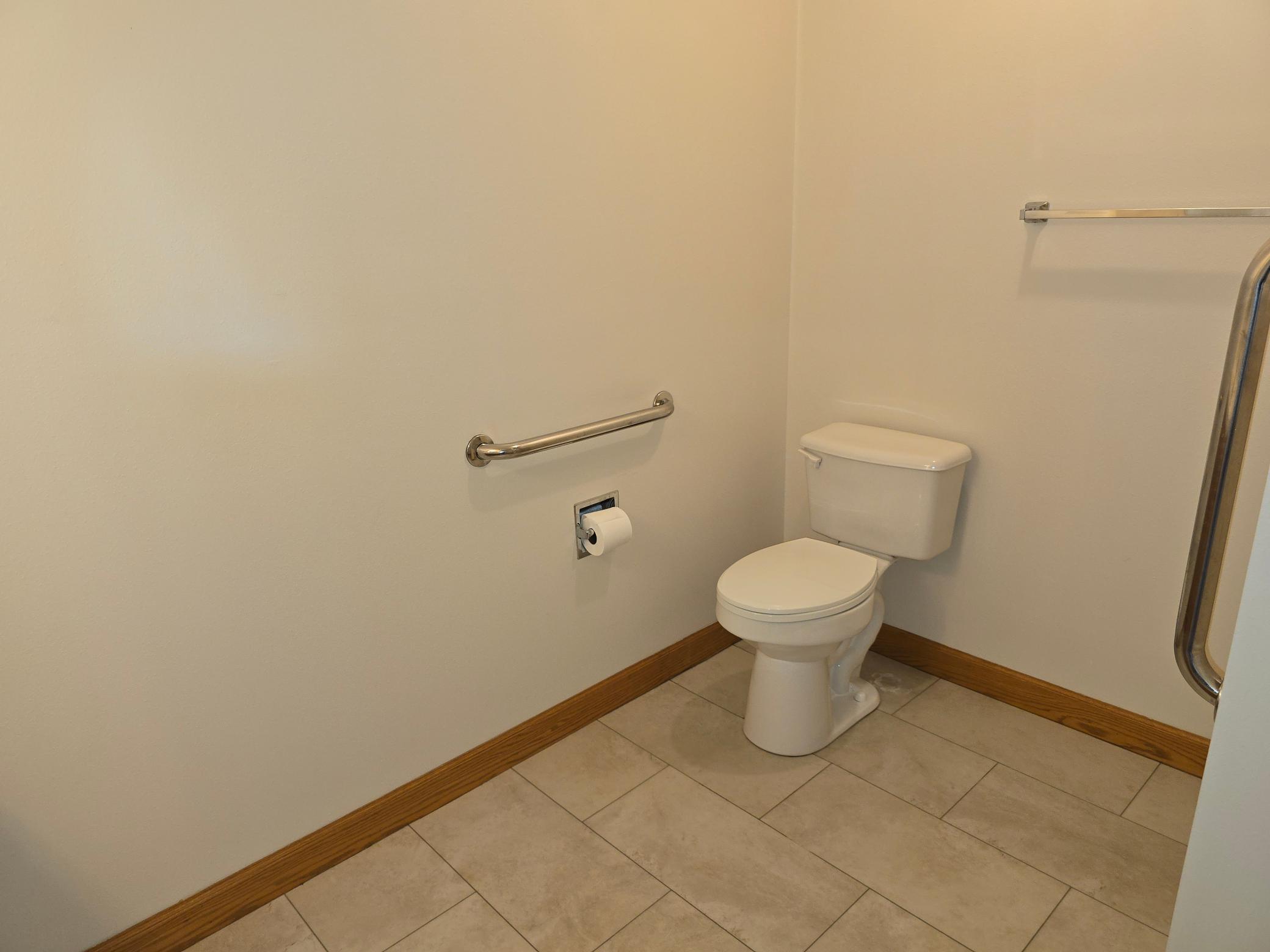 600 N Shore Drive, Detroit Lakes MN 56501 - Photo 23 of 32