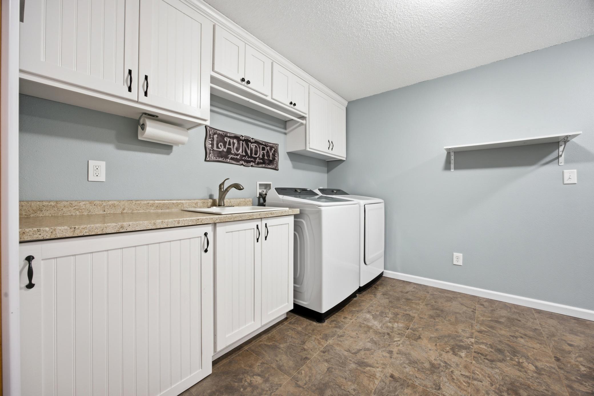 729 36th Avenue W, West Fargo ND 58078 - Photo 40 of 53
