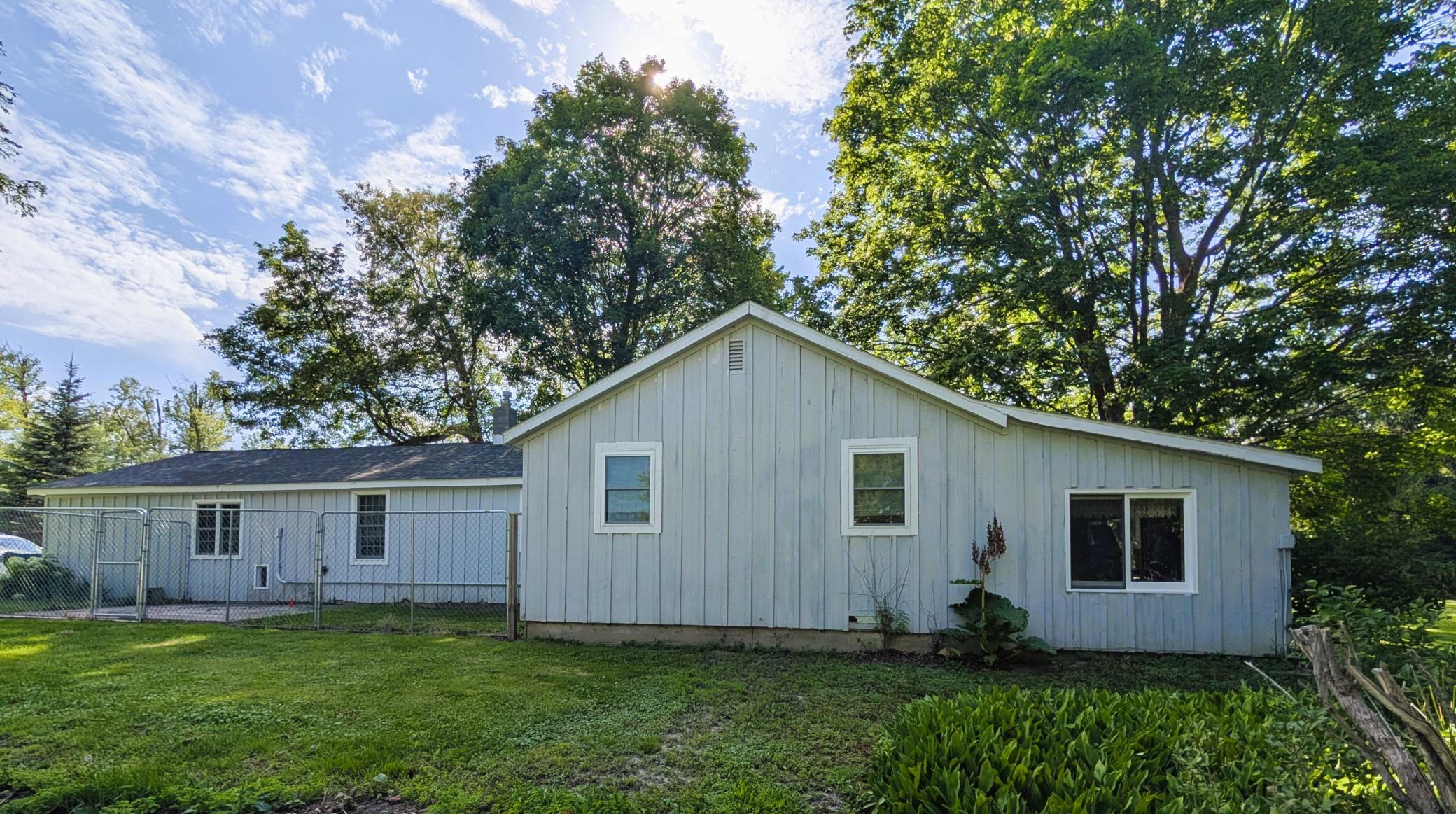 1950 single family home for sale at 20065 Buckhorn Road NE in Hines, MN — 3 bed, 2 bath (photo 4 of 6)