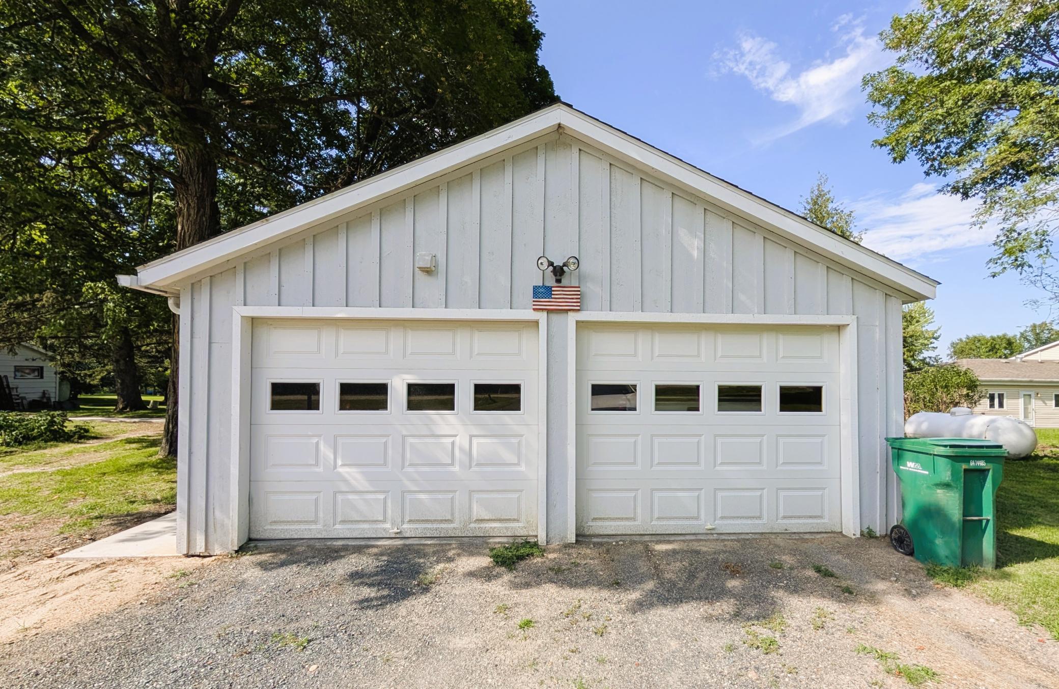 1950 single family home for sale at 20065 Buckhorn Road NE in Hines, MN — 3 bed, 2 bath (photo 5 of 6)