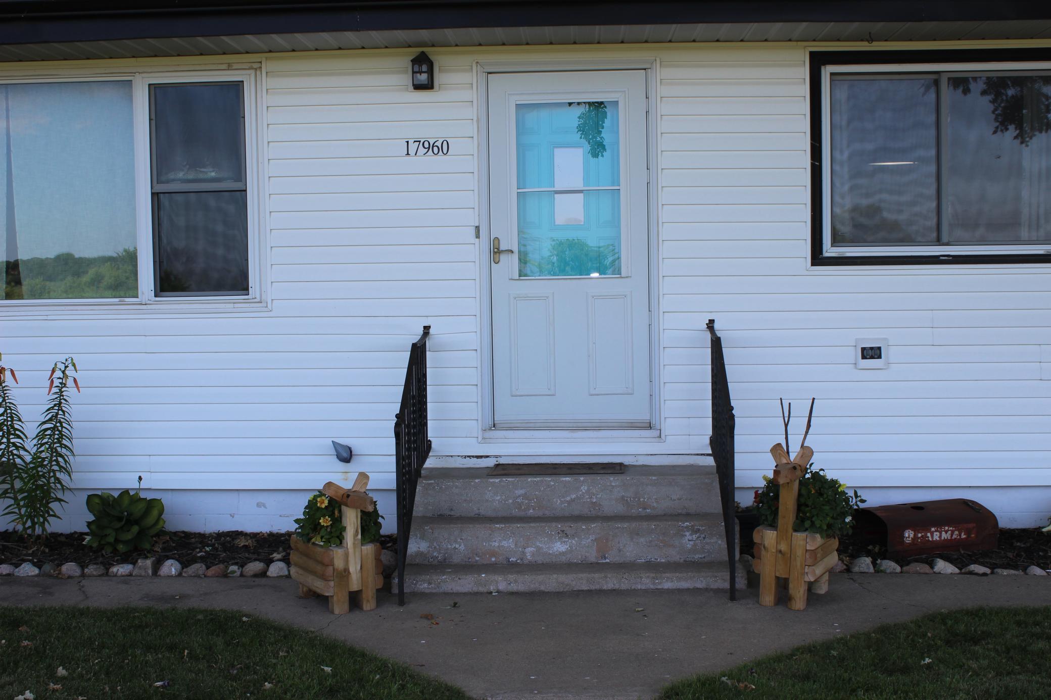 17960 Aaron Heights NW, Evansville MN 56326 - Photo 2 of 27