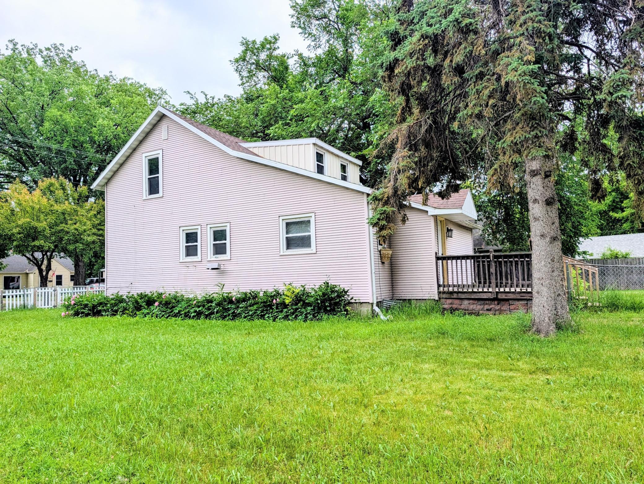 523 11th Street N, Moorhead MN 56560 - Photo 8 of 34