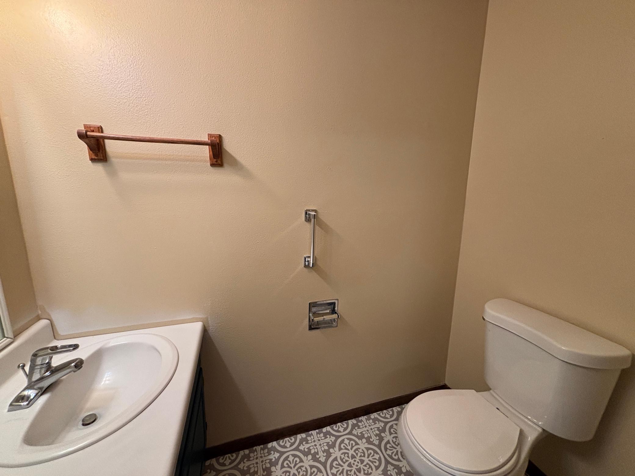 1962 single family home for sale at 34605 US Highway 59 SE in Erskine, MN — 3 bed, 2 bath (photo 25 of 44)