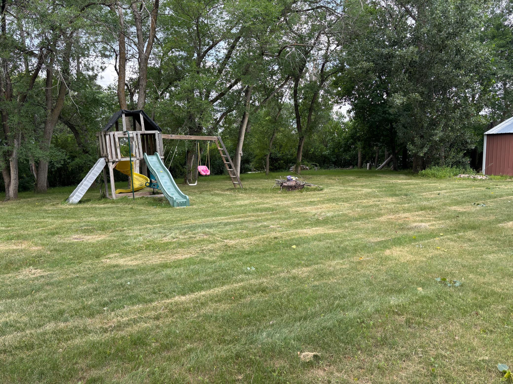 1962 single family home for sale at 34605 US Highway 59 SE in Erskine, MN — 3 bed, 2 bath (photo 40 of 44)