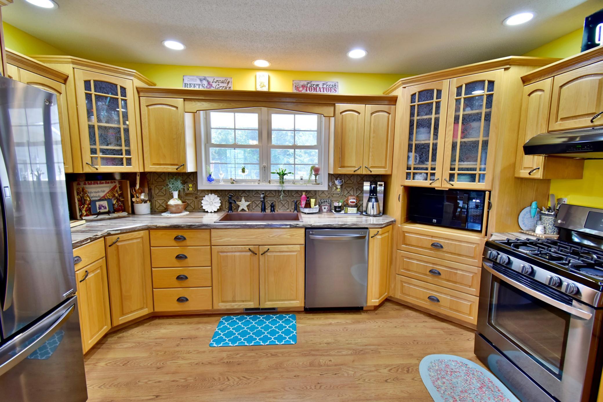 1998 single family home for sale at 8051 Big Chip Trail NW in Garfield, MN — 4 bed, 3 bath (photo 14 of 44)