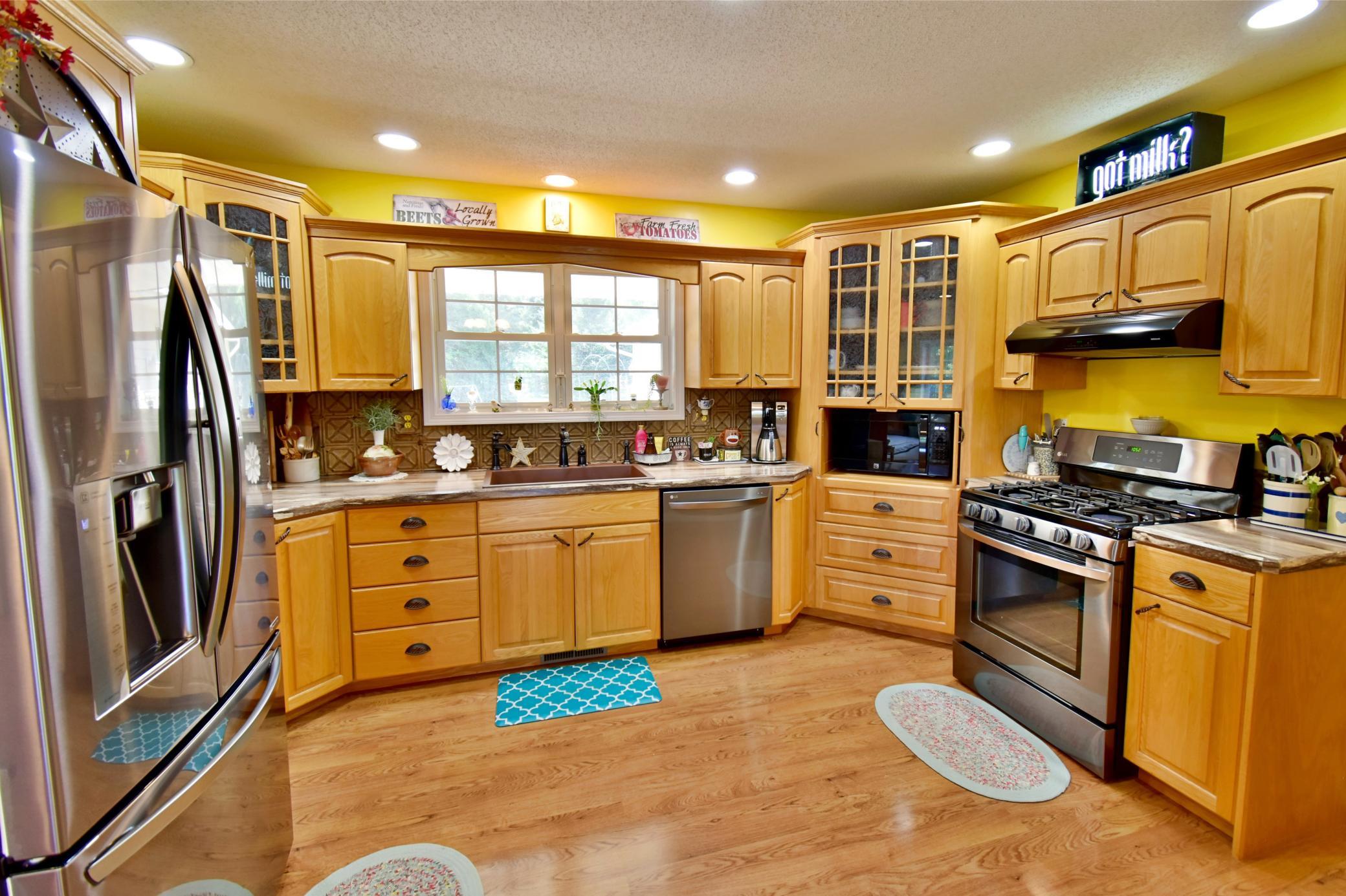 1998 single family home for sale at 8051 Big Chip Trail NW in Garfield, MN — 4 bed, 3 bath (photo 15 of 44)