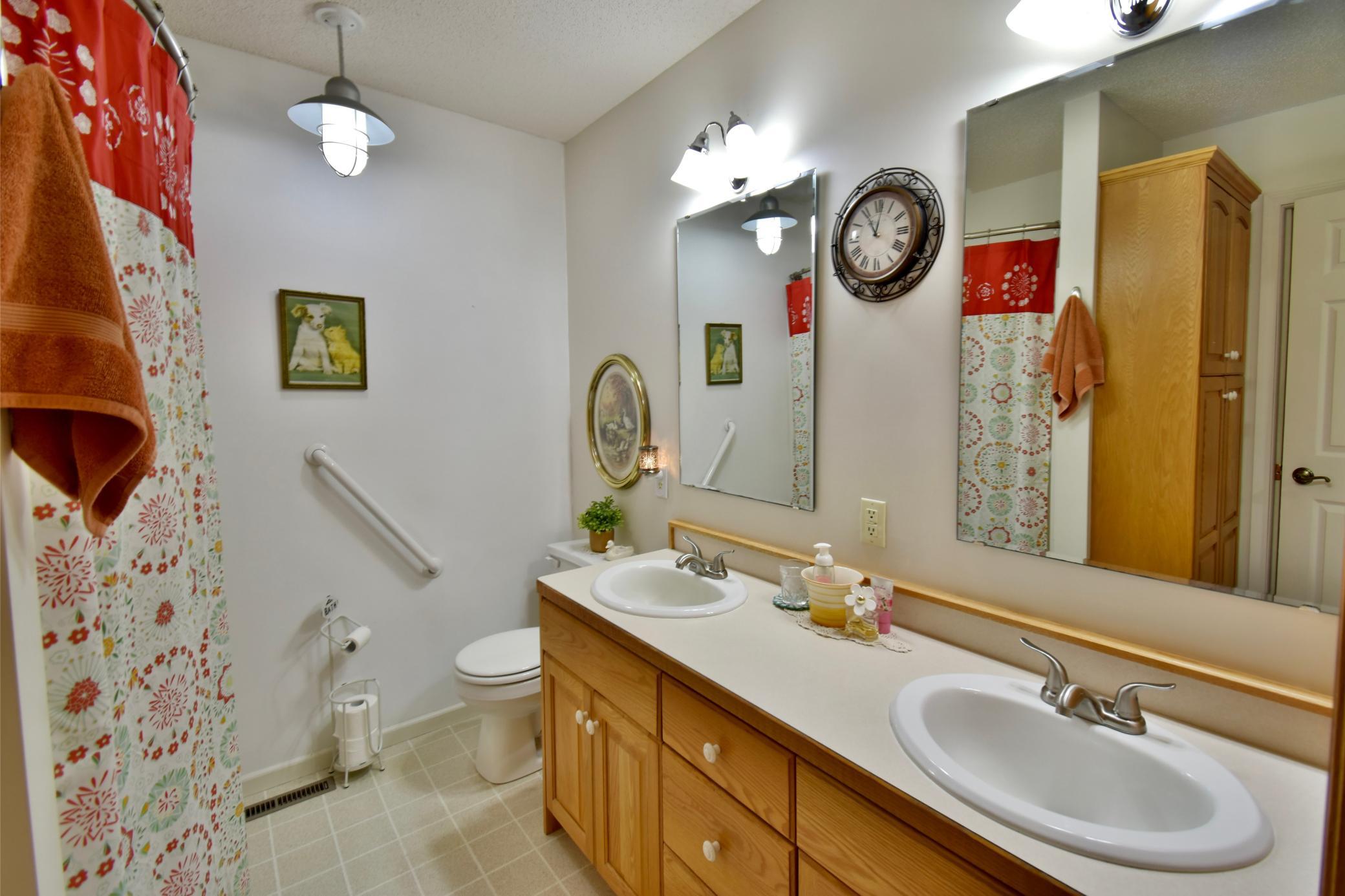 1998 single family home for sale at 8051 Big Chip Trail NW in Garfield, MN — 4 bed, 3 bath (photo 21 of 44)