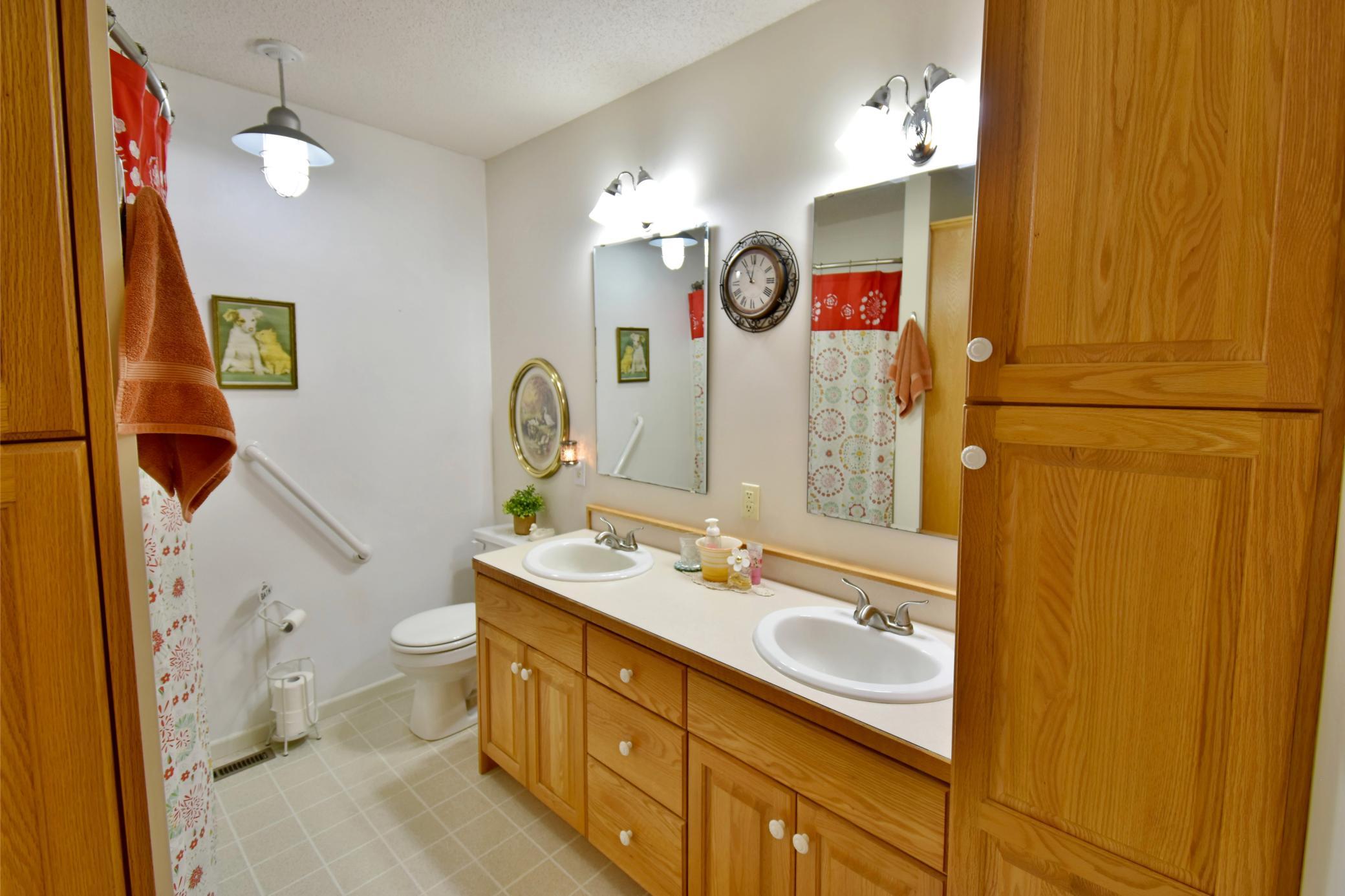 1998 single family home for sale at 8051 Big Chip Trail NW in Garfield, MN — 4 bed, 3 bath (photo 23 of 44)