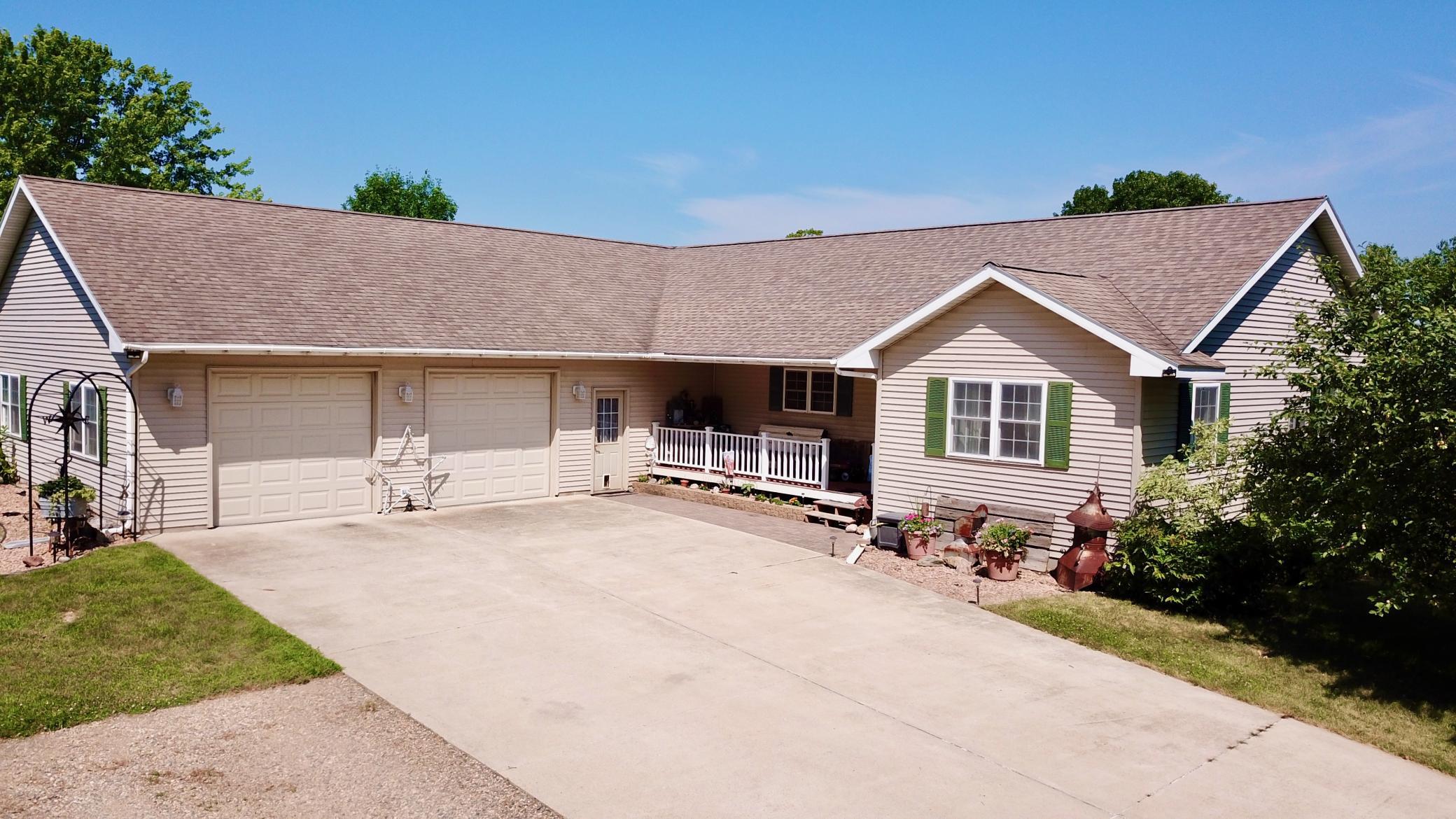 1998 single family home for sale at 8051 Big Chip Trail NW in Garfield, MN — 4 bed, 3 bath (photo 6 of 44)