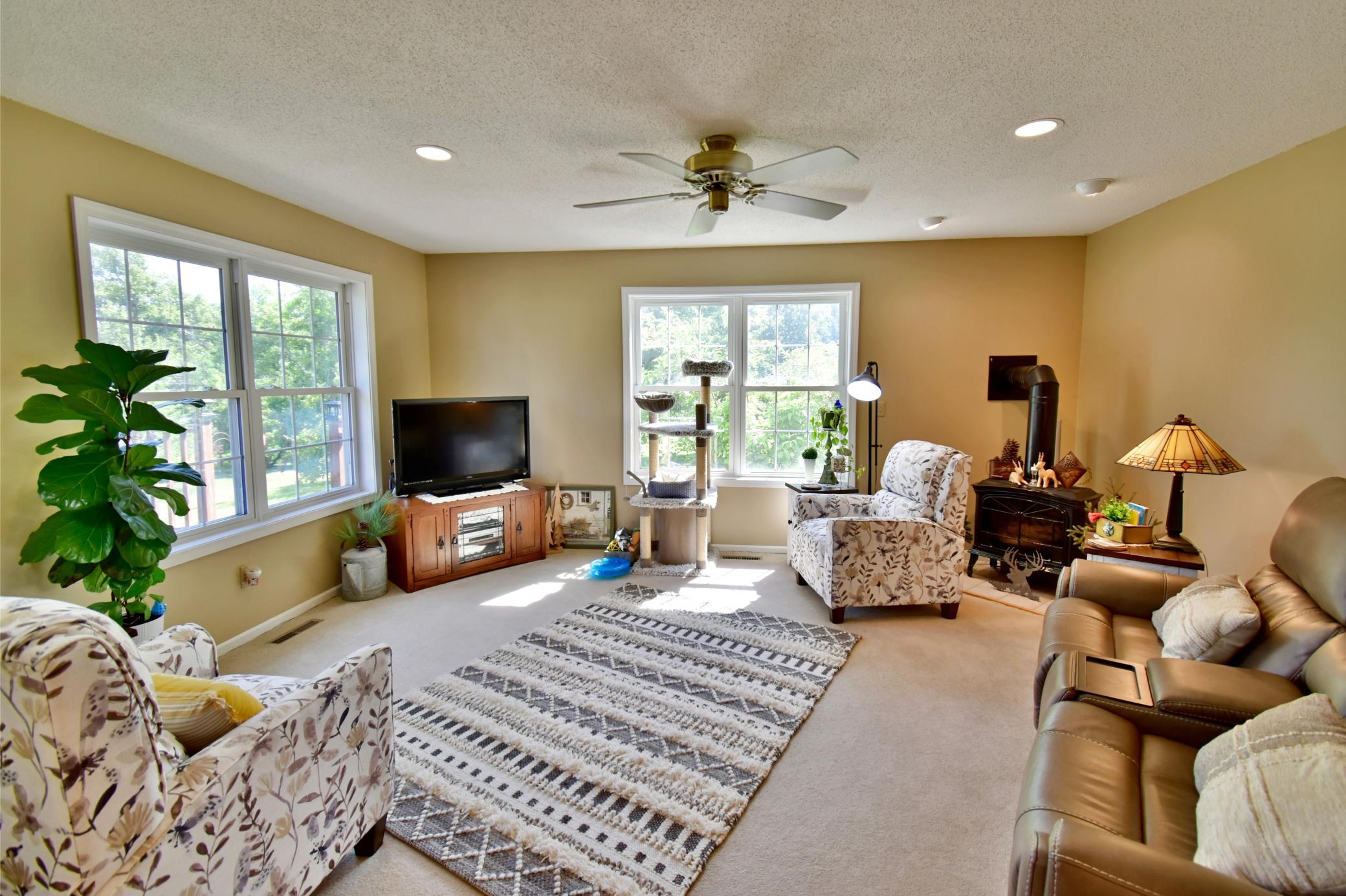 1998 single family home for sale at 8051 Big Chip Trail NW in Garfield, MN — 4 bed, 3 bath (photo 9 of 44)