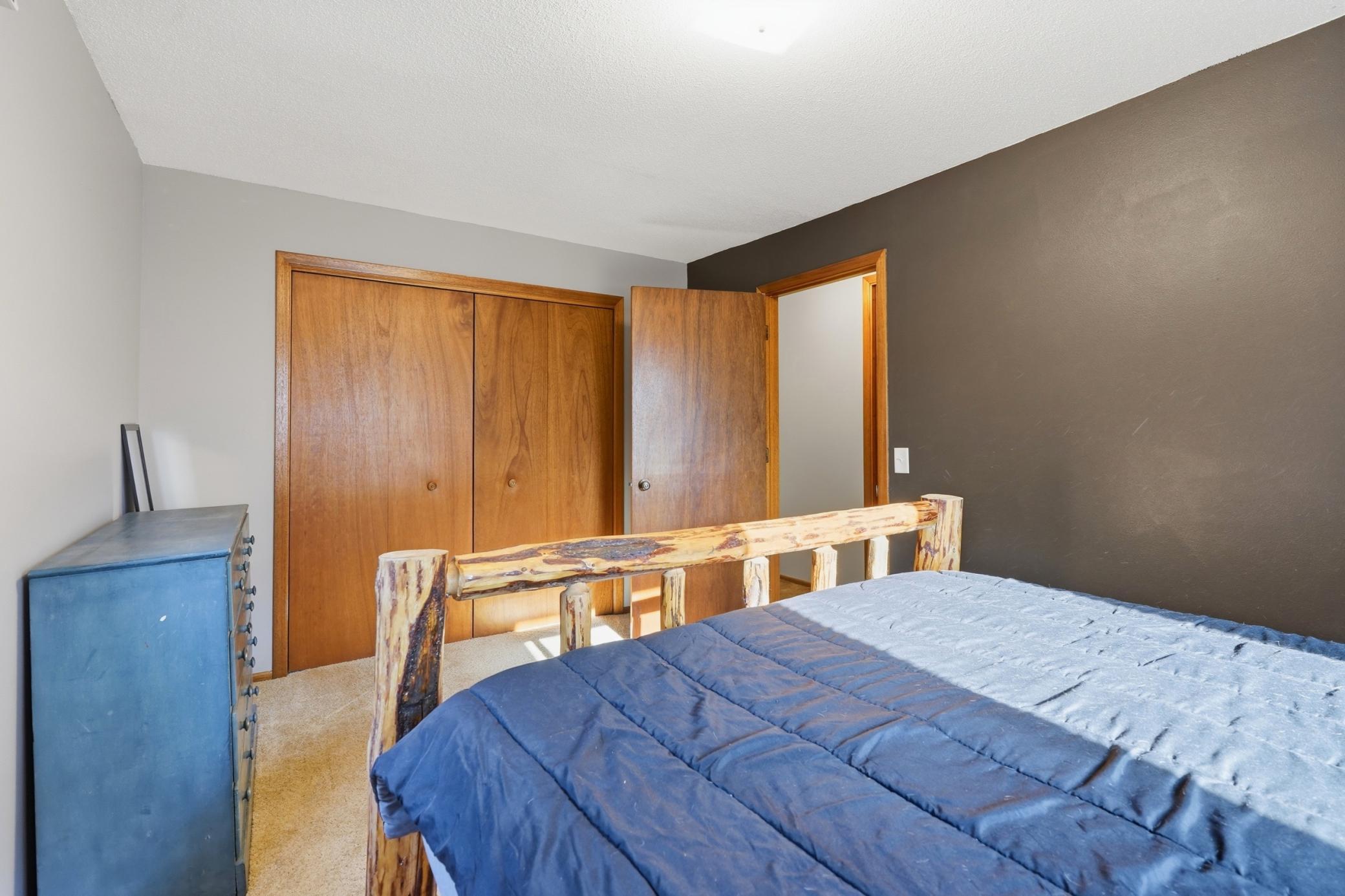 1903 single family home for sale at 707 Washington Avenue in Crookston, MN — 4 bed, 2 bath (photo 12 of 35)