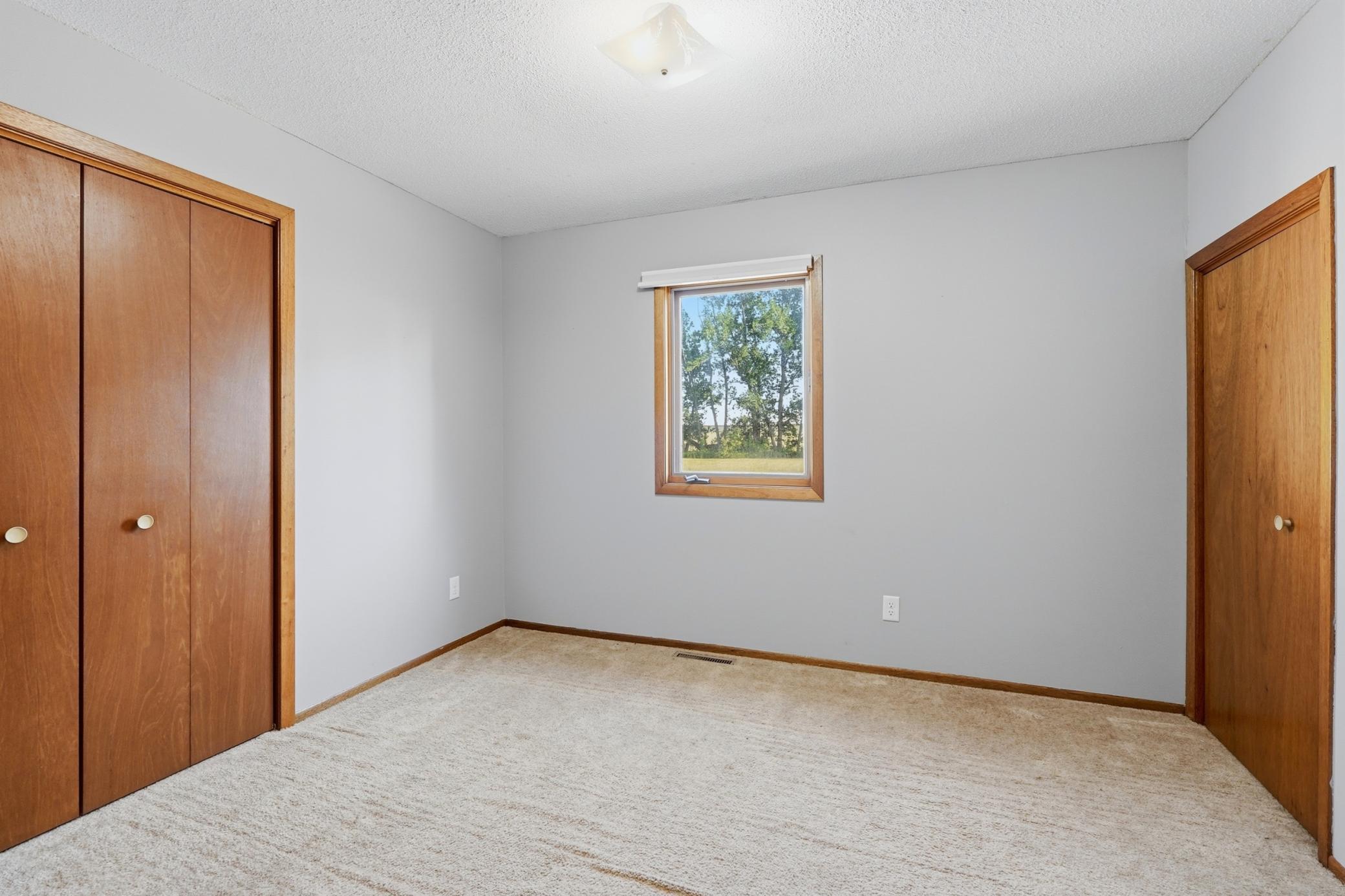 1903 single family home for sale at 707 Washington Avenue in Crookston, MN — 4 bed, 2 bath (photo 14 of 35)