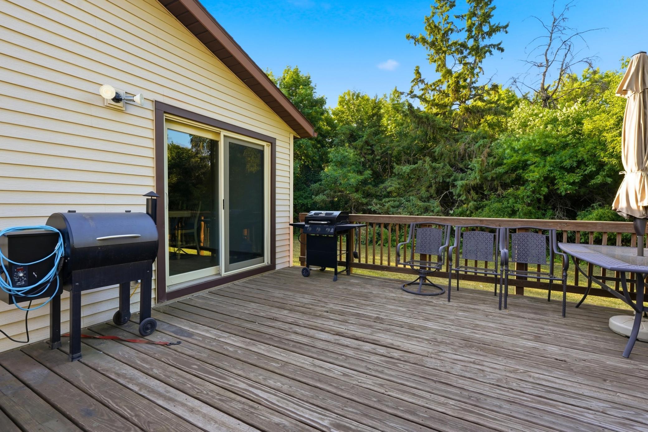 1903 single family home for sale at 707 Washington Avenue in Crookston, MN — 4 bed, 2 bath (photo 27 of 35)
