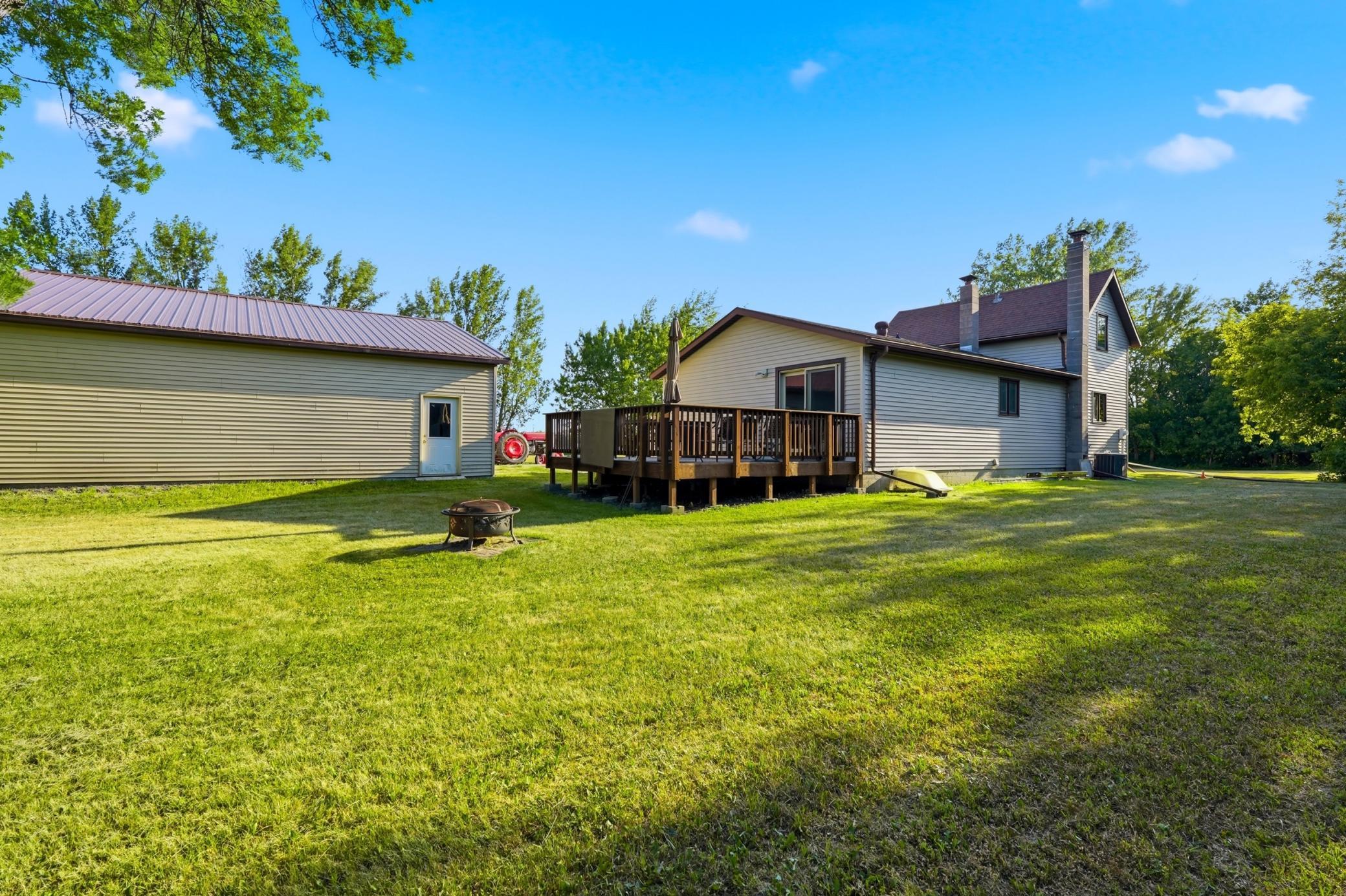 1903 single family home for sale at 707 Washington Avenue in Crookston, MN — 4 bed, 2 bath (photo 29 of 35)