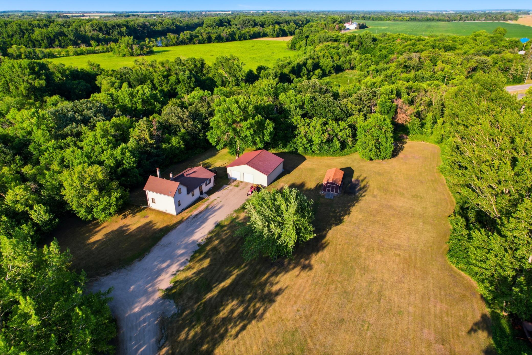 1903 single family home for sale at 707 Washington Avenue in Crookston, MN — 4 bed, 2 bath (photo 30 of 35)
