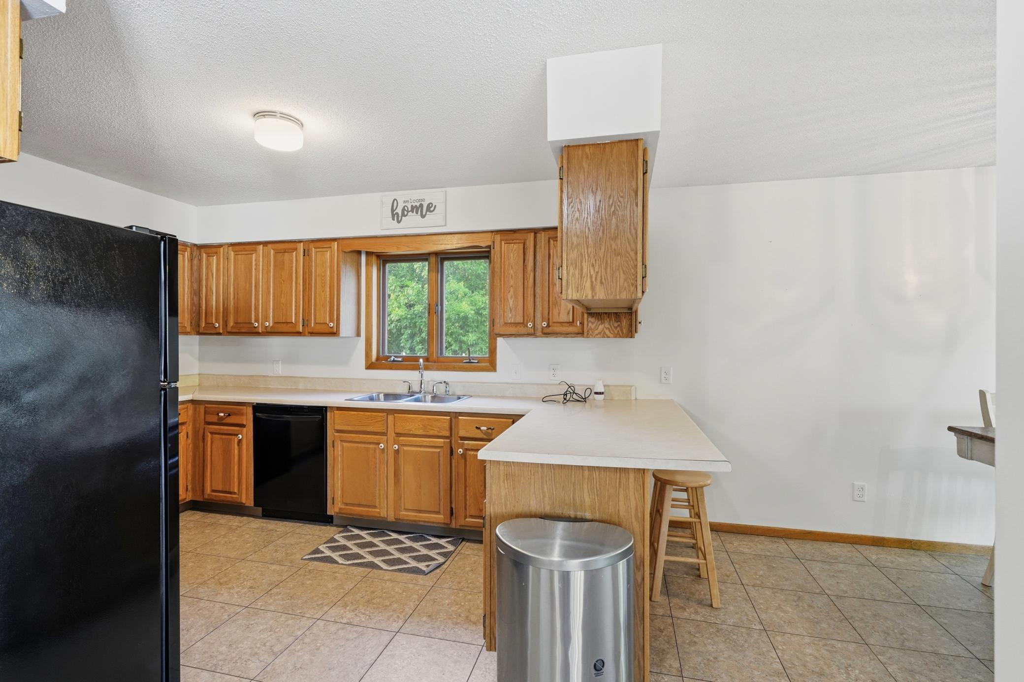 1903 single family home for sale at 707 Washington Avenue in Crookston, MN — 4 bed, 2 bath (photo 5 of 35)