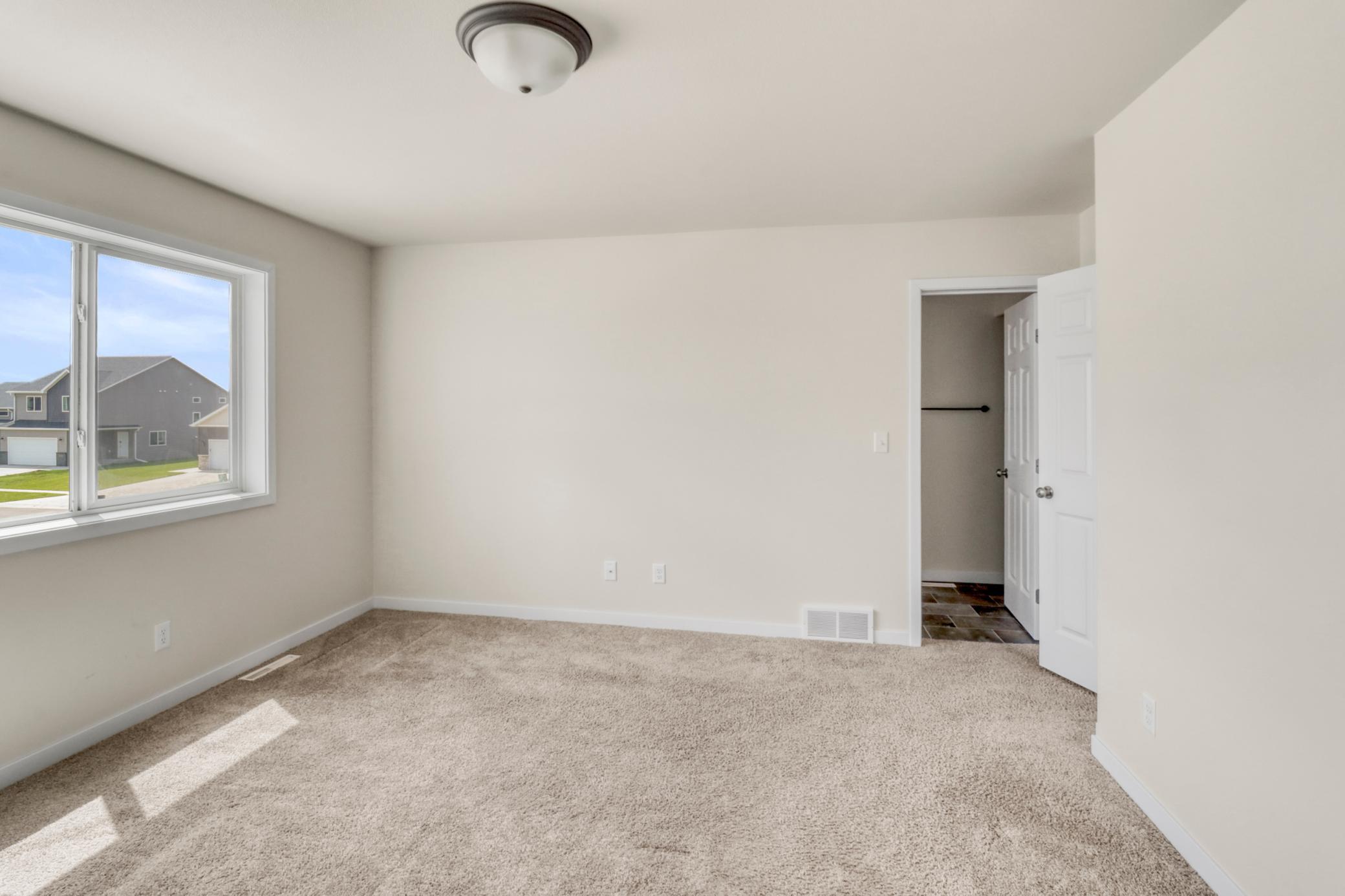 1154 60th Avenue W, West Fargo ND 58078 - Photo 35 of 69